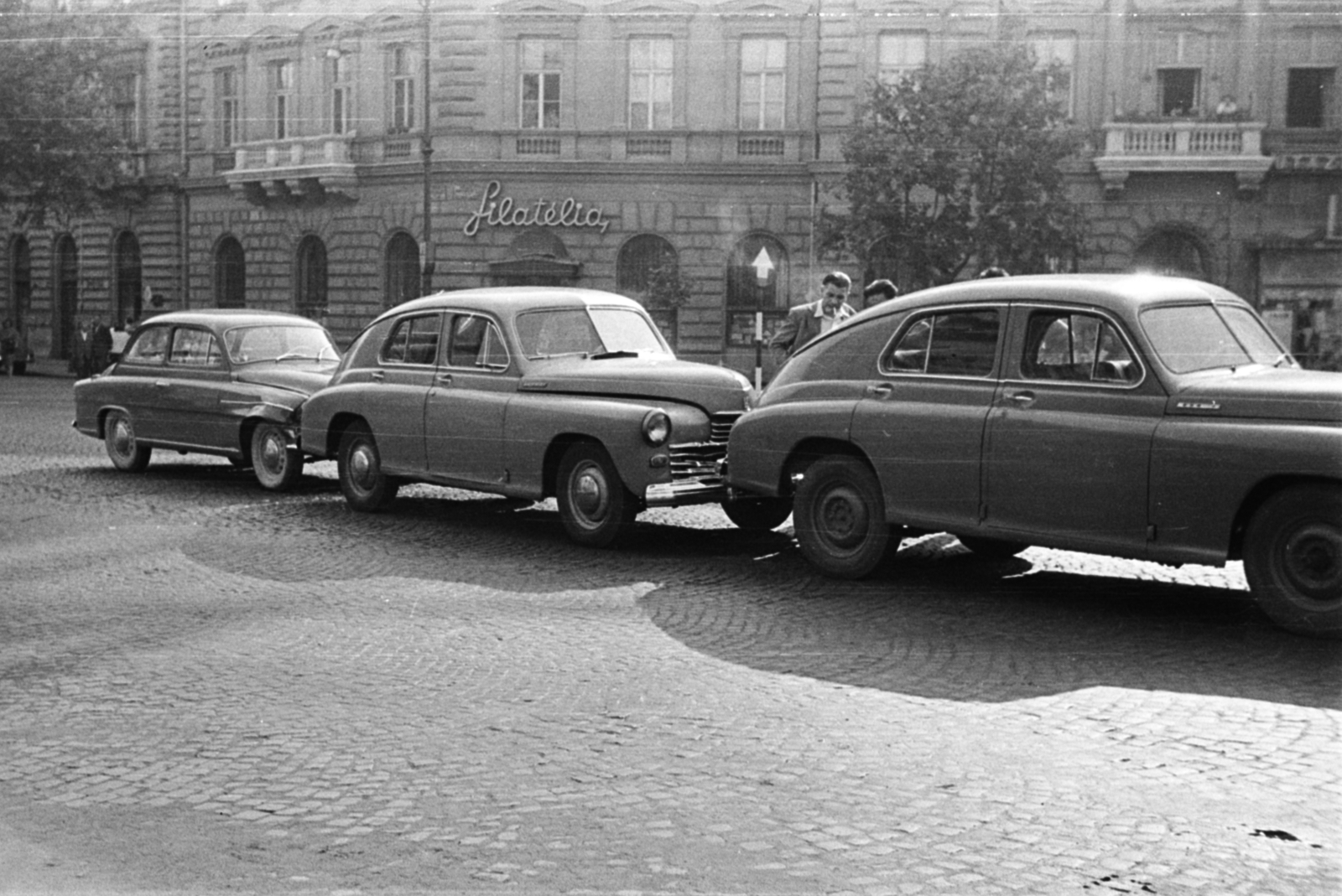 Hungary, Budapest VI., Oktogon (November 7. tér)., 1958, Barbjerik Ferenc, accident, Skoda-brand, Budapest, Fortepan #148389