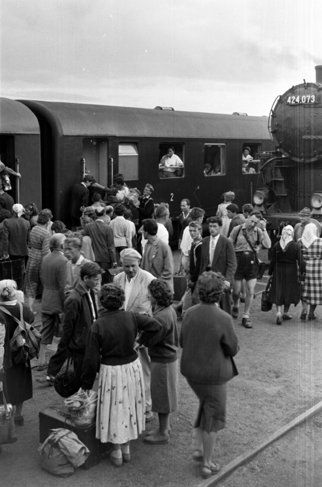 1960, Barbjerik Ferenc, passenger, train station, Fortepan #148592