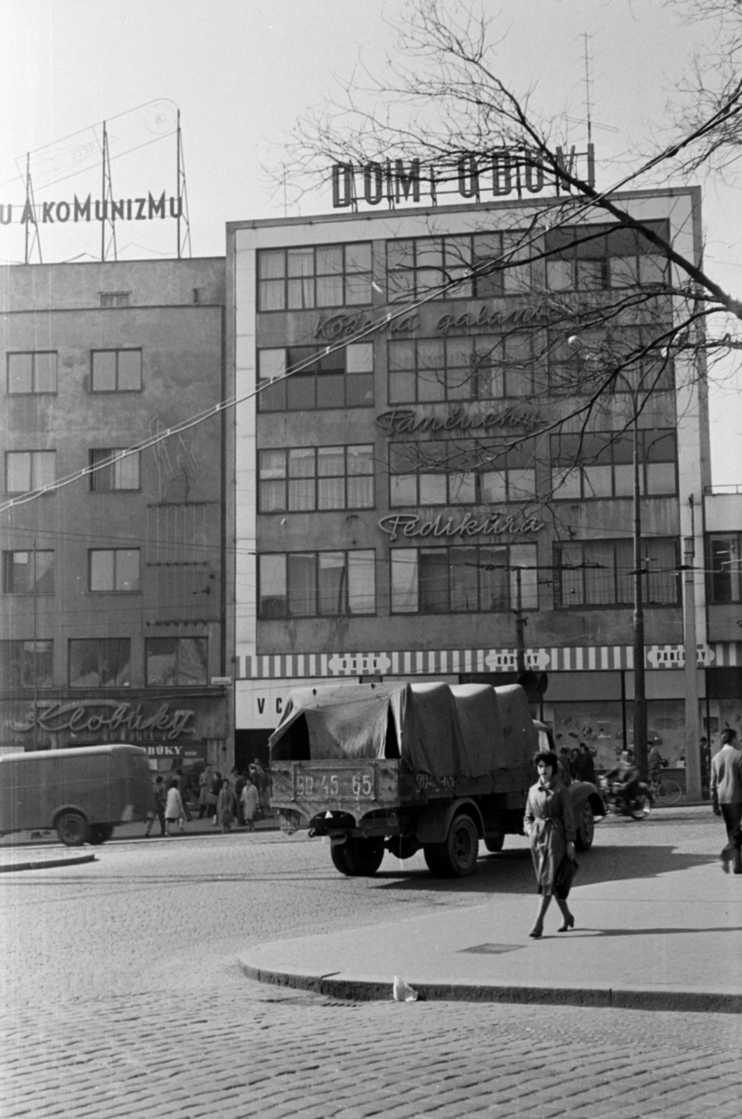 Slovakia, Bratislava, Hurbanovo námestie (egykor Nagy Lajos tér)., 1963, Barbjerik Ferenc, Czechoslovakia, commercial vehicle, Fortepan #148774