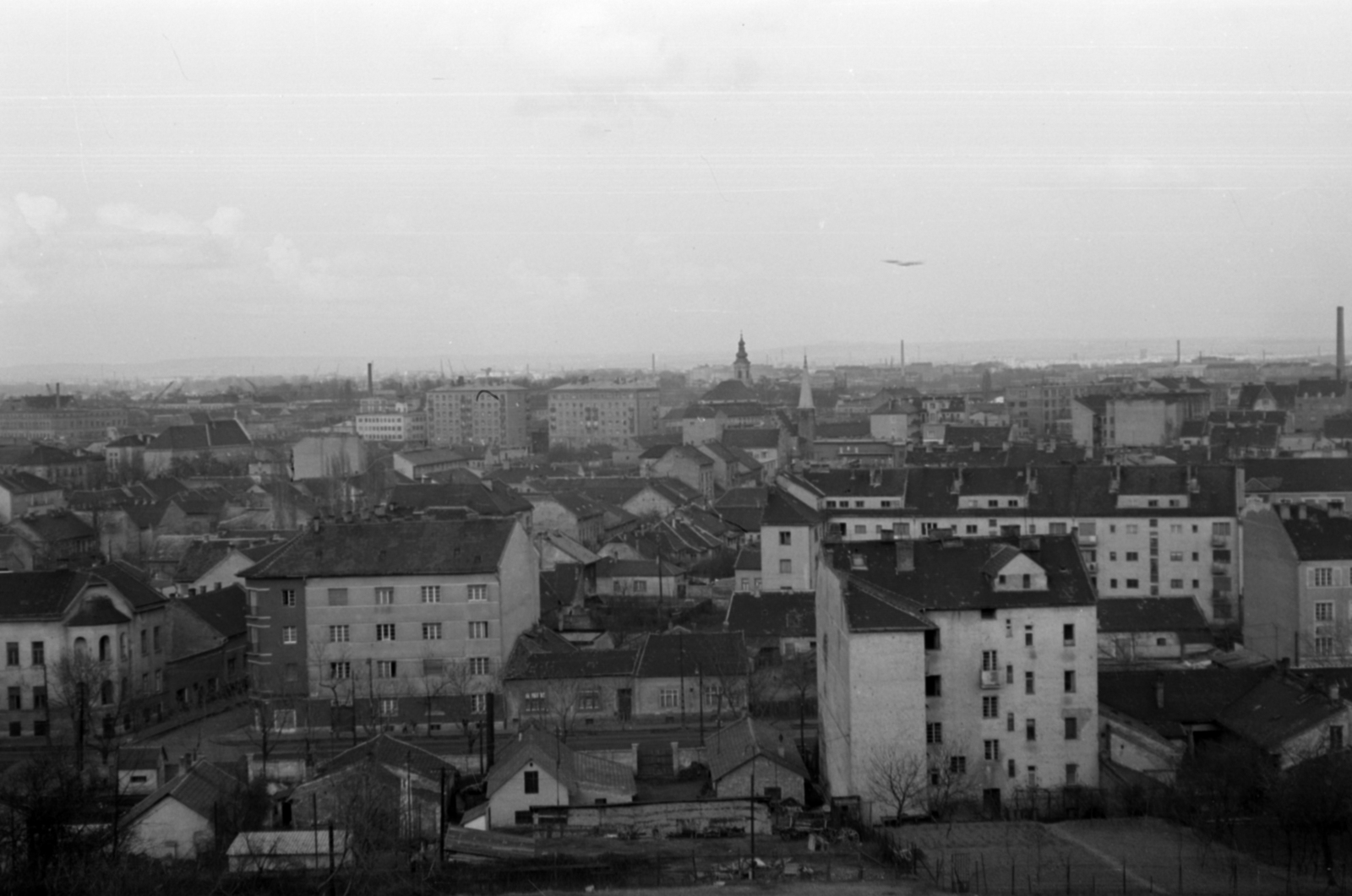 Magyarország, Budapest III., látkép a Doberdó útról, az előtérben a Bécsi út, balra a Selmeci utca torkolata, 1964, Barbjerik Ferenc, Budapest, madártávlat, Fortepan #148810