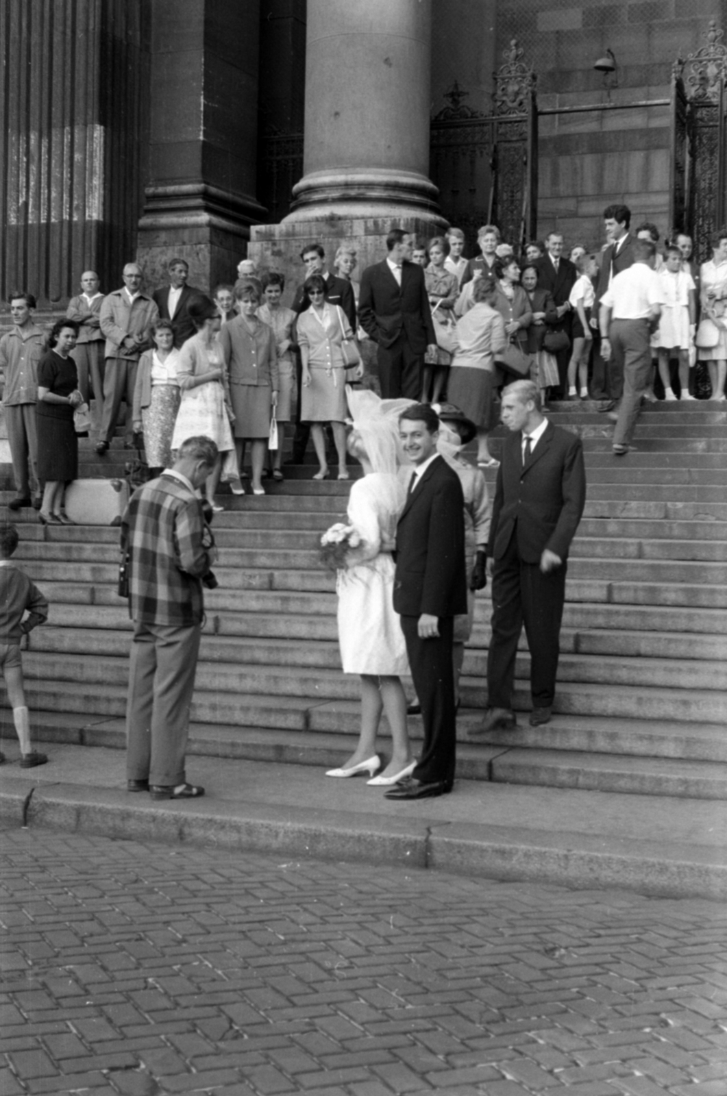 Hungary, Budapest V., Szent István tér, a felvétel a Szent István-bazilika előtt készült., 1964, Barbjerik Ferenc, Budapest, Fortepan #148848