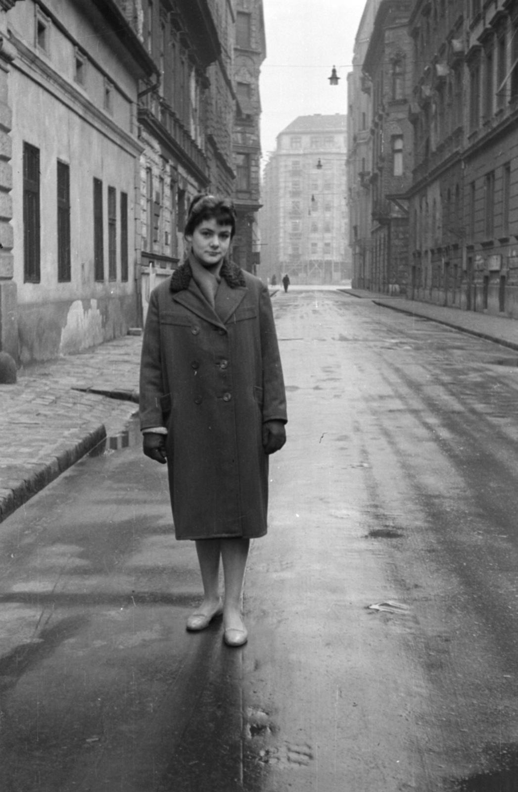Hungary, Budapest VIII., Bacsó Béla utca, távolban a Rákóczi tér., 1957, Fortepan/Album027, Budapest, street view, Fortepan #148985