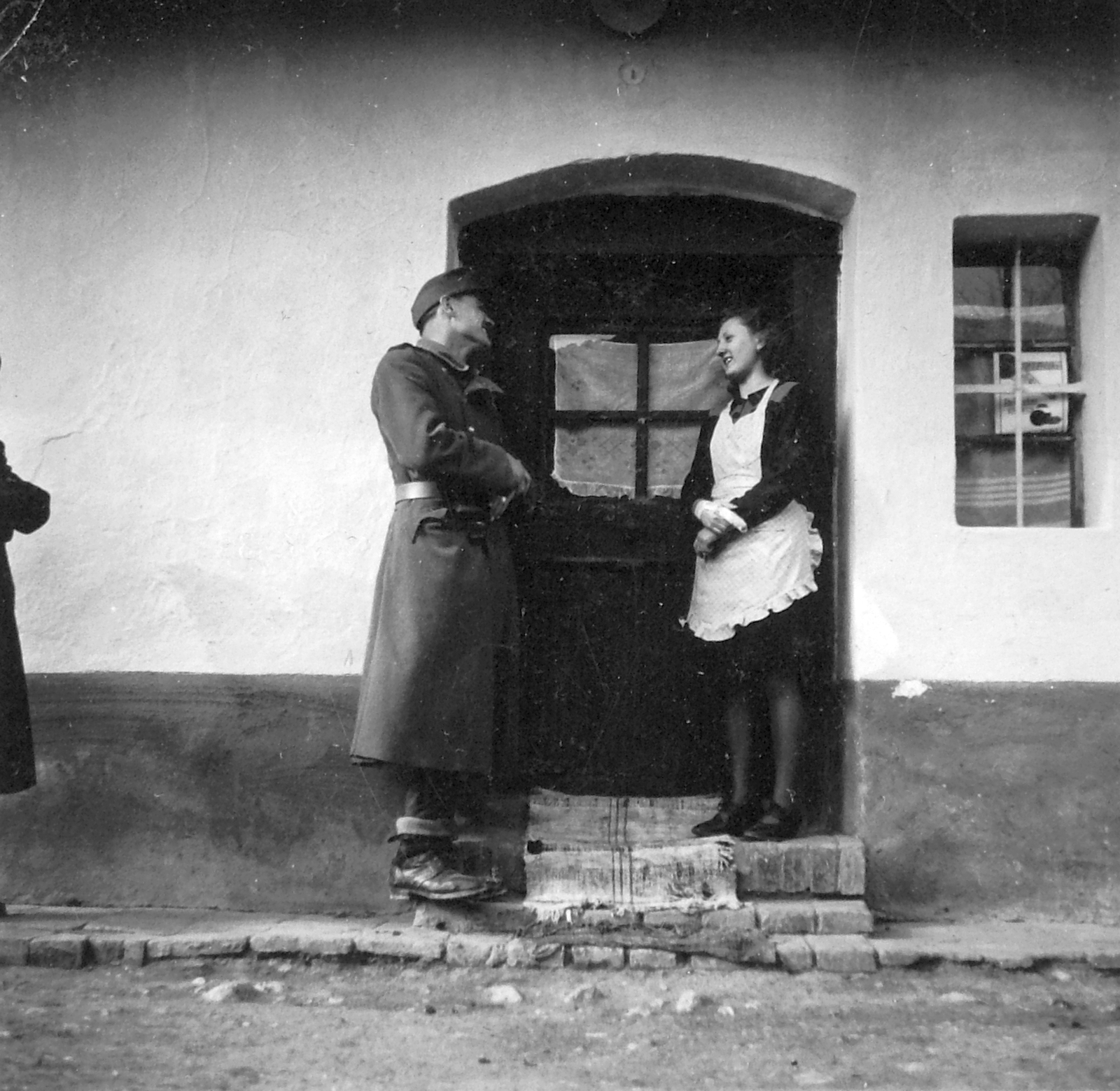1938, Fortepan, courting, love, soldier, standing in door, Fortepan #14924