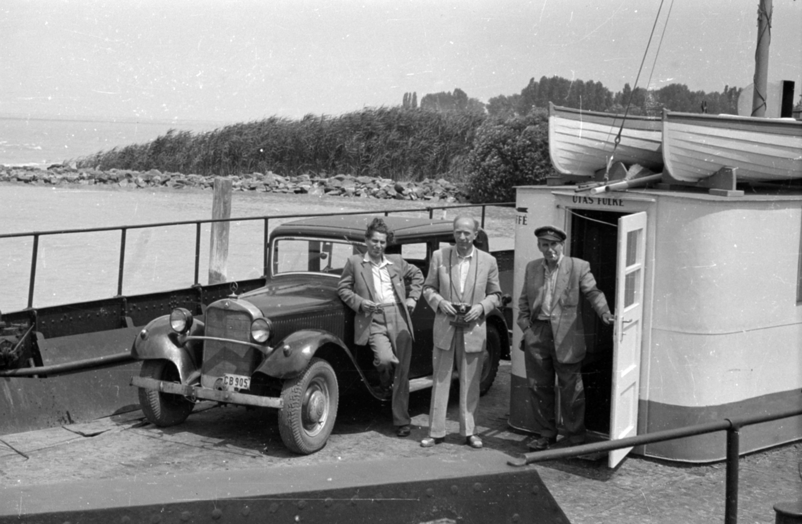 Magyarország,Balaton, Szántód, a Komp I. a kikötőben., 1953, Fortepan/Album027, automobil, Komp I. hajó, csónak, Fortepan #149247