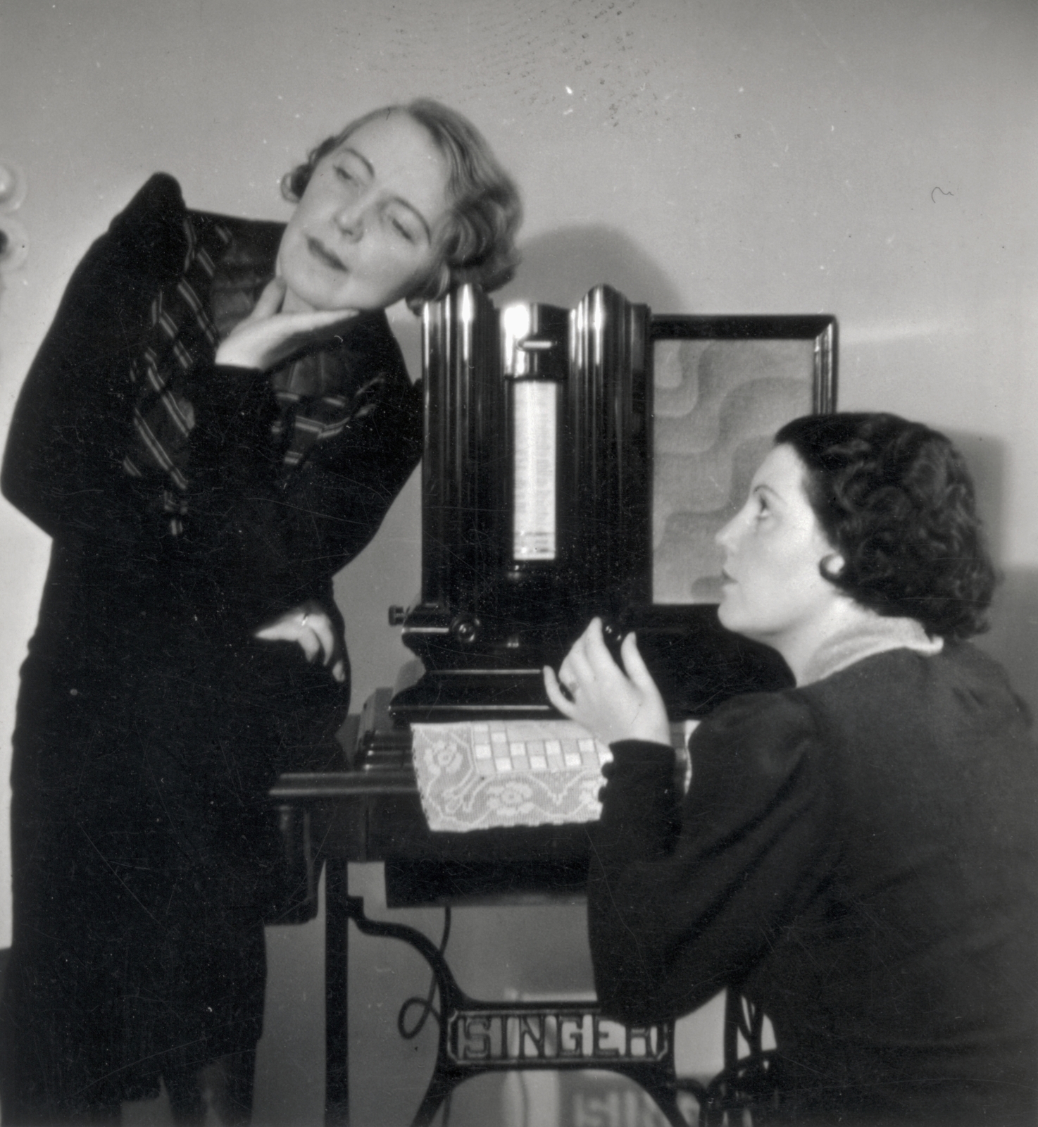 1935, Szöllősy Kálmán, rádió, Singer-márka, fejtámasztás, Fortepan #149545