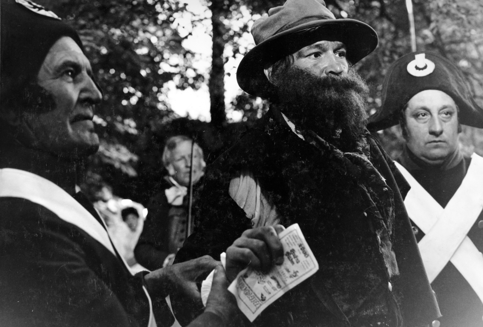 Hungary, a felvétel az Akli Miklós című film forgatásakor készült. Középen báró Szepessy István szerepében Cserhalmi György színművész., 1986, Révész György, hat, costume, money, beard, actor, French solider, Fortepan #150347