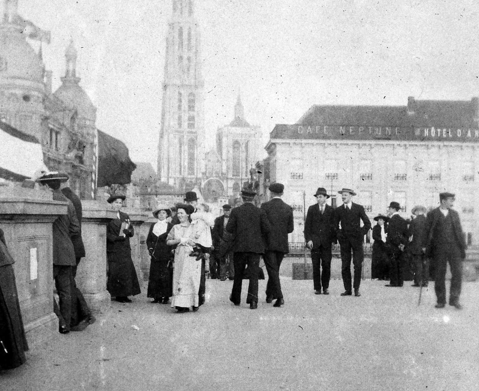 Belgium, Antwerp, Szemben a Miasszonyunk (Onze-Lieve-Vrouwekathedraal) katedrális., 1909, Saly Noémi, gothic, Cathedral, Jan Appelmans-design, Pieter Appelmans-design, Fortepan #15039