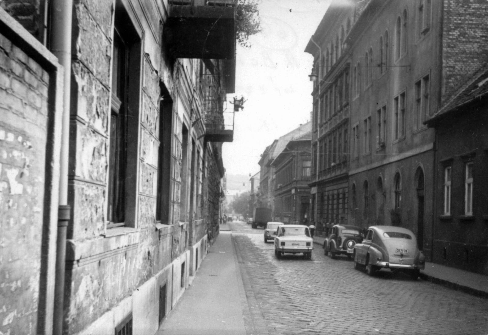 Magyarország, Budapest VIII., Bókay János utca a Práter utca felől az Üllői út irányába nézve., 1970, Homoródy Károly, rendszám, Budapest, Fortepan #150497