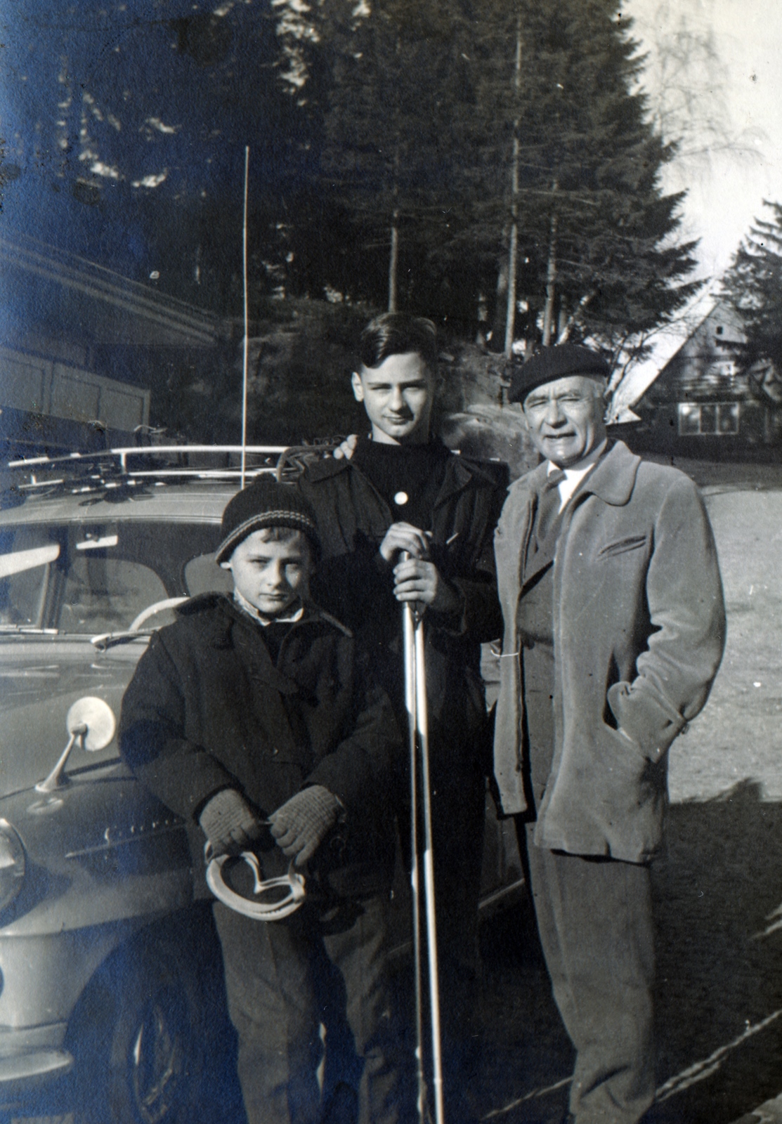 Lengyelország,Lengyel Magas-Tátra, Zakopane, 1970, Varga Csaba dr., Skoda-márka, automobil, síszemöveg, Fortepan #150528