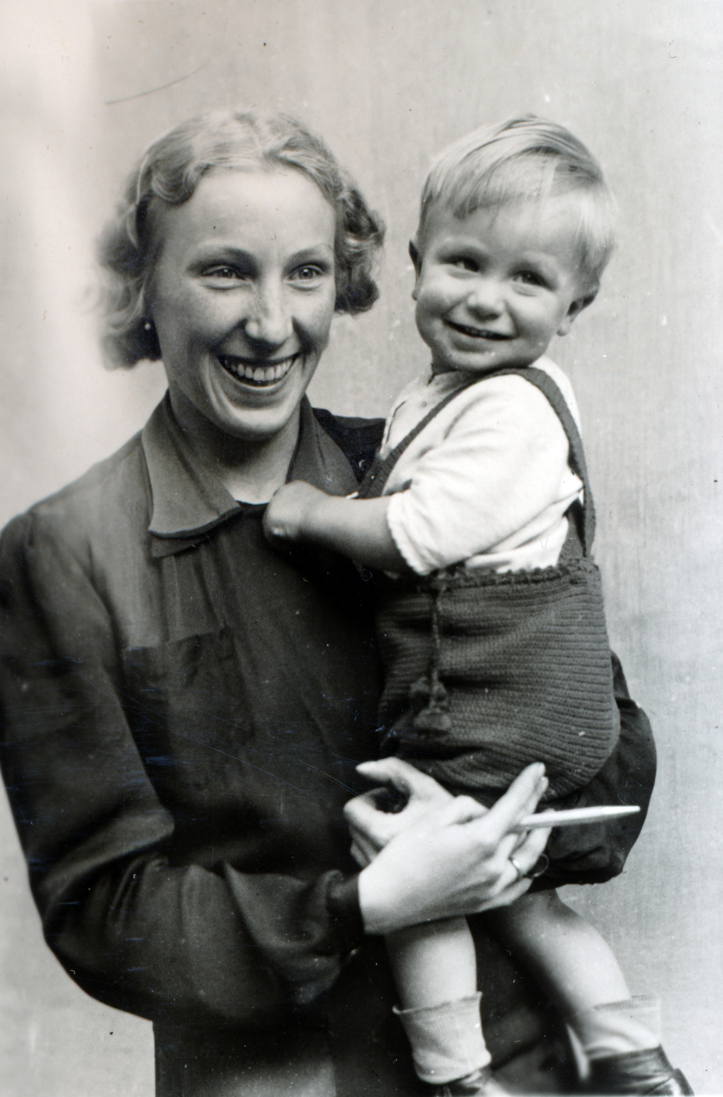 1939, Varga Csaba dr., smile, hold in arms, Fortepan #150557