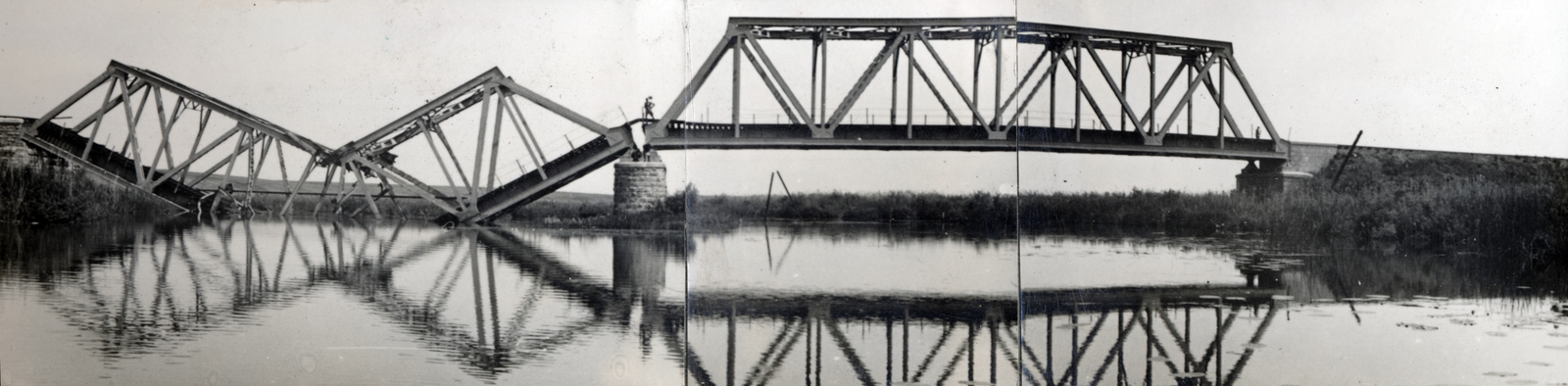 Ukraine, lerombolt vasúti híd., 1943, Varga Csaba dr., bridge, wrecked bridge, Fortepan #150868
