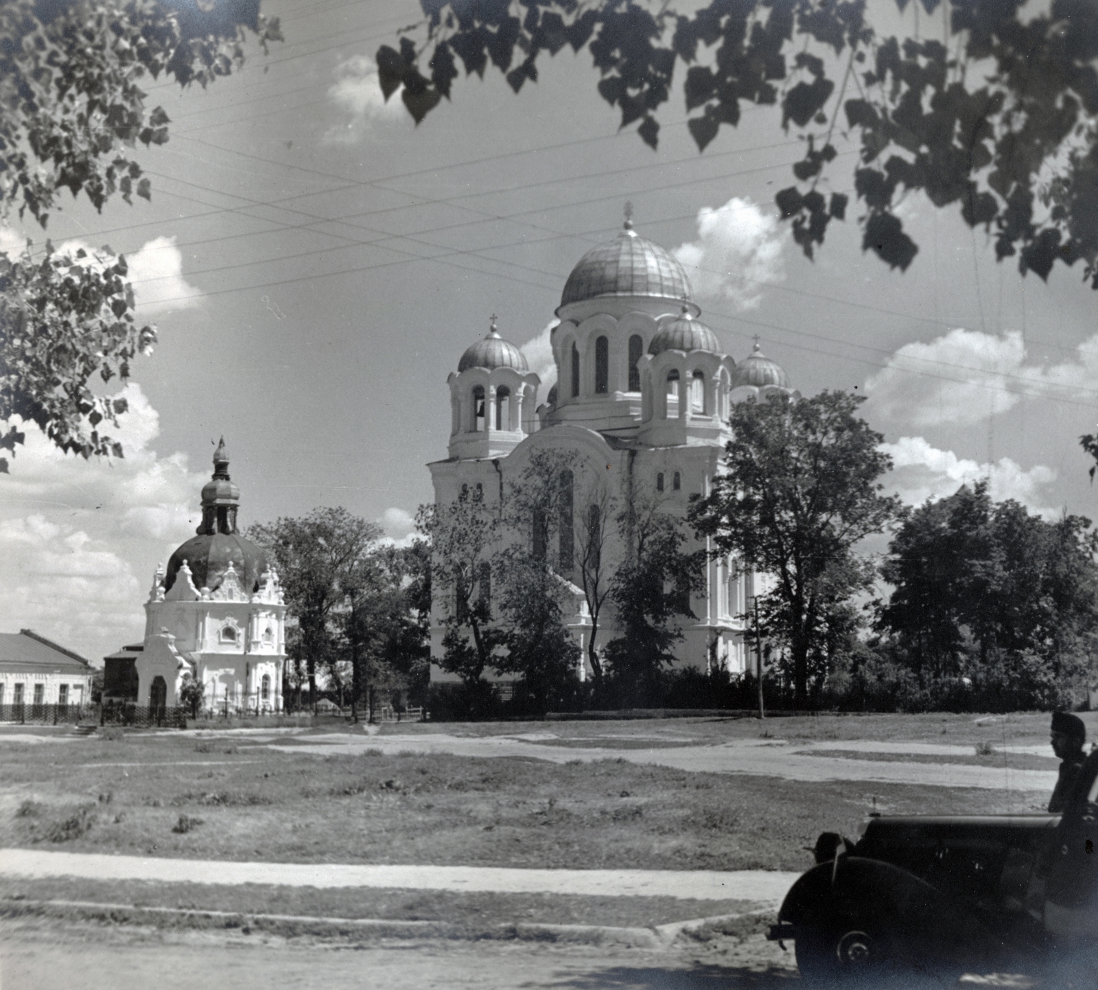 Ukraine, Hlukhiv, a Három Anasztázia-templom a Terescsenko utca felől nézve., 1943, Varga Csaba dr., Fortepan #150884