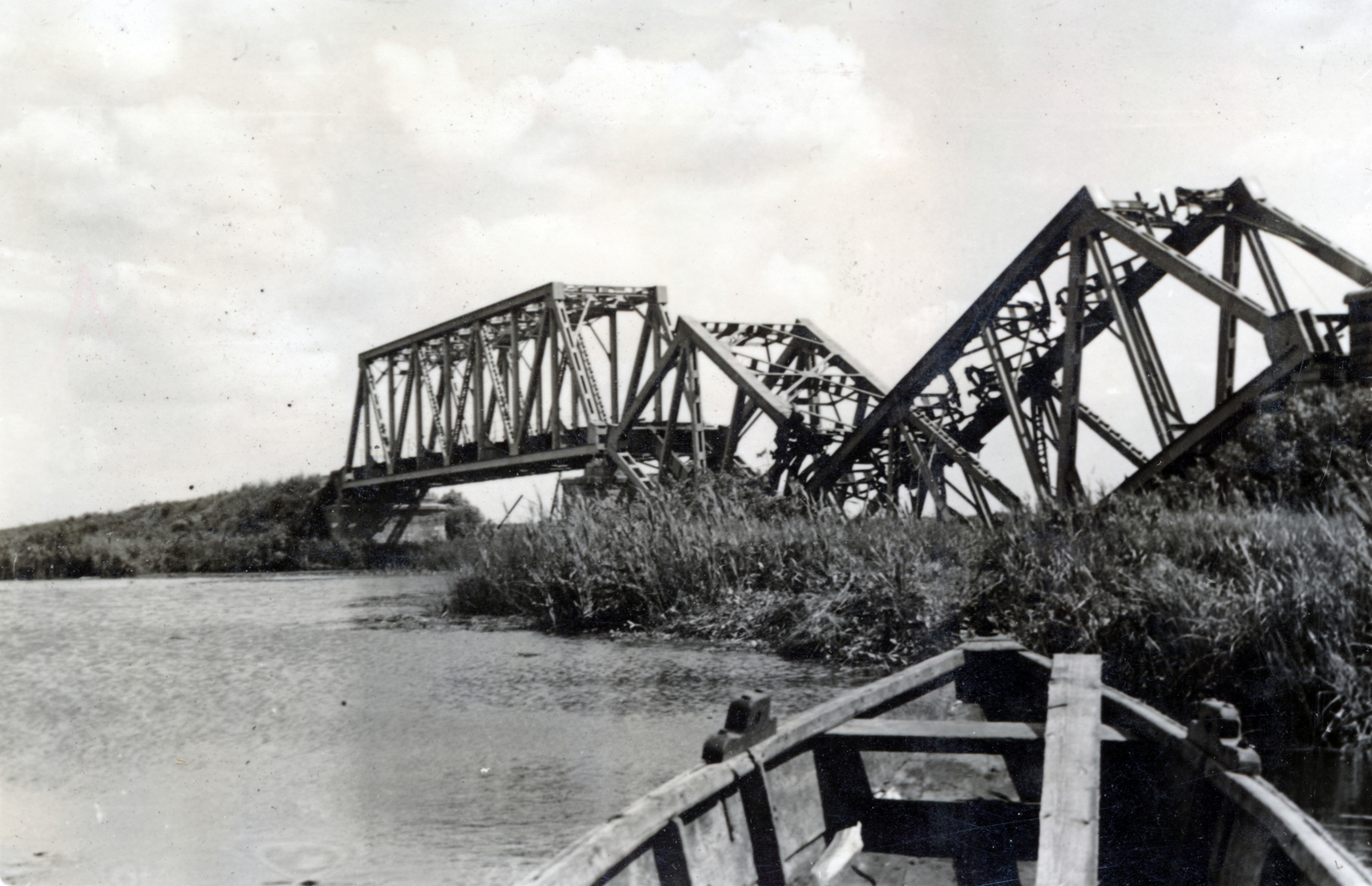 Ukraine, lerombolt vasúti híd., 1943, Varga Csaba dr., bridge, wrecked bridge, Fortepan #150895
