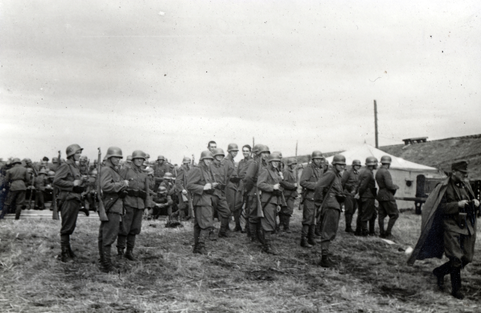 Ukraine, Magyar Királyi Honvédség 105. vasútépítő század., 1943, Varga Csaba dr., uniform, soldier, helmet, Fortepan #150926