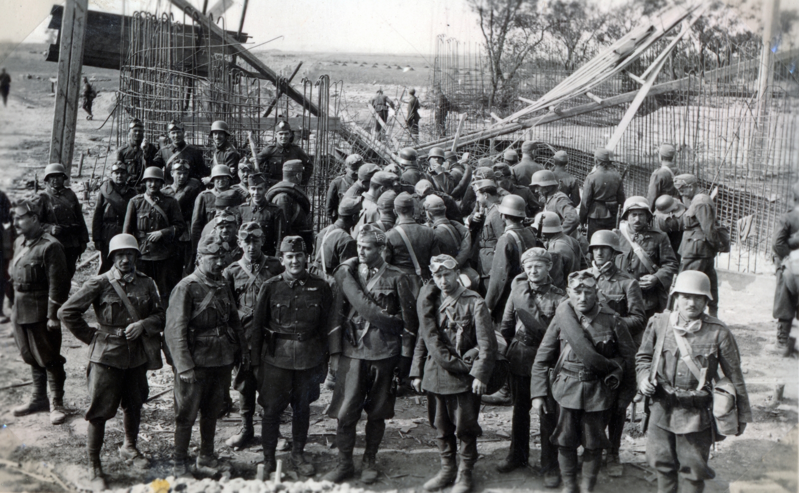 Romania,Transylvania, a felvétel a magyar csapatok bevonulása idején készült., 1940, Varga Csaba dr., uniform, soldier, Fortepan #150990