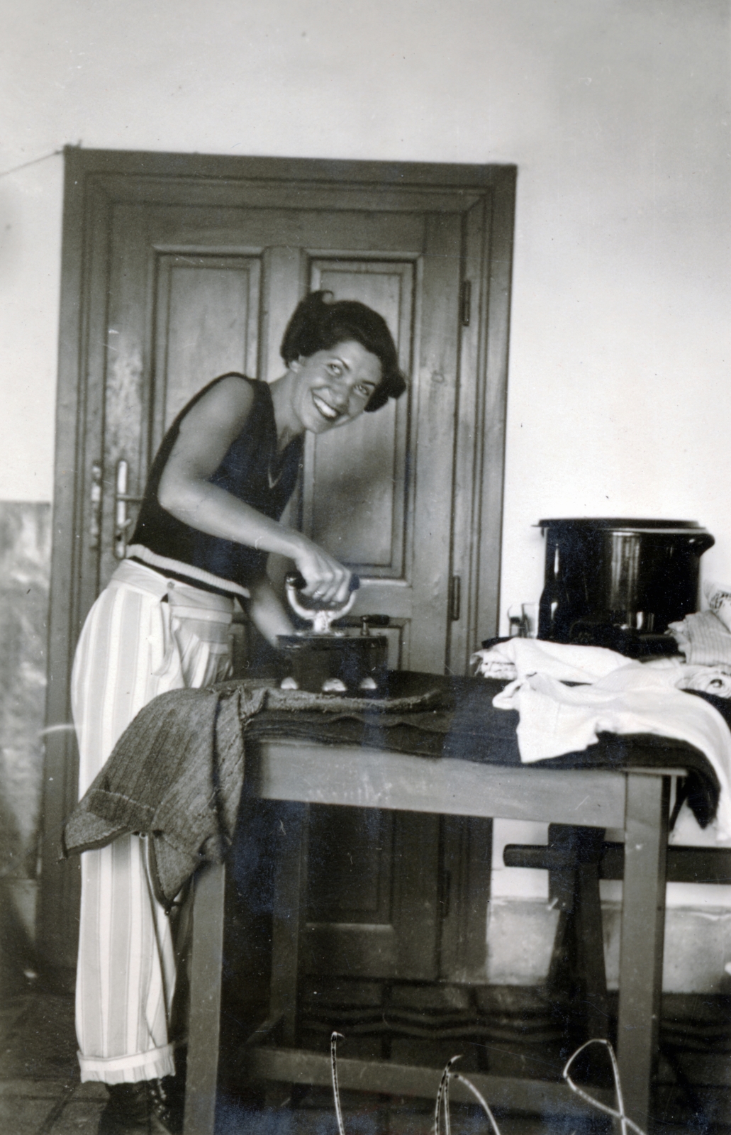 1941, Kőszegi Anna, ironing, Fortepan #151105