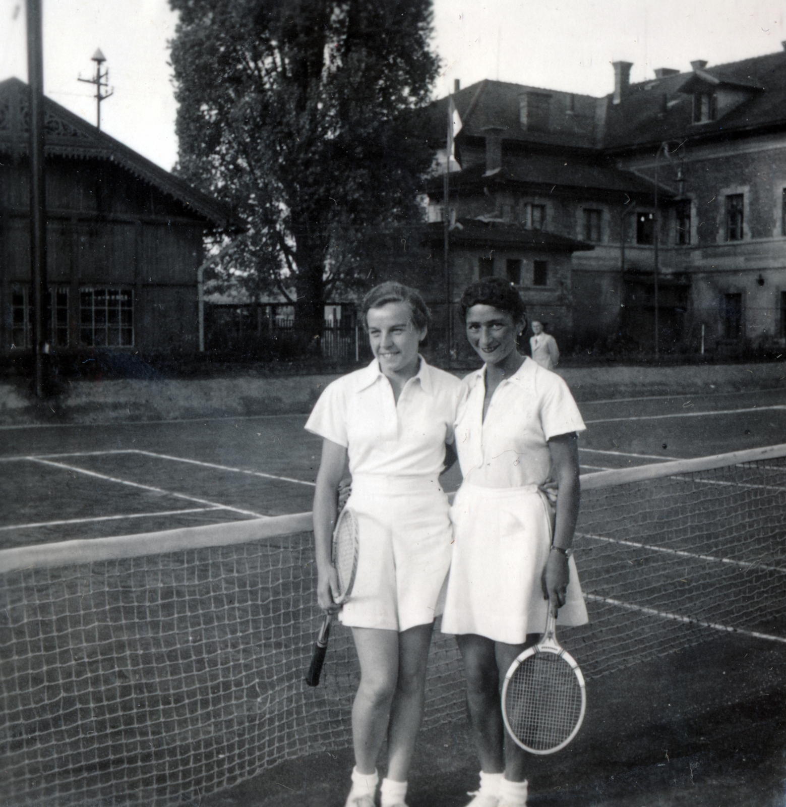 Hungary, Diósgyőr, Miskolc, vasgyári teniszpályák., 1940, Kőszegi Anna, free time, tennis, Fortepan #151185