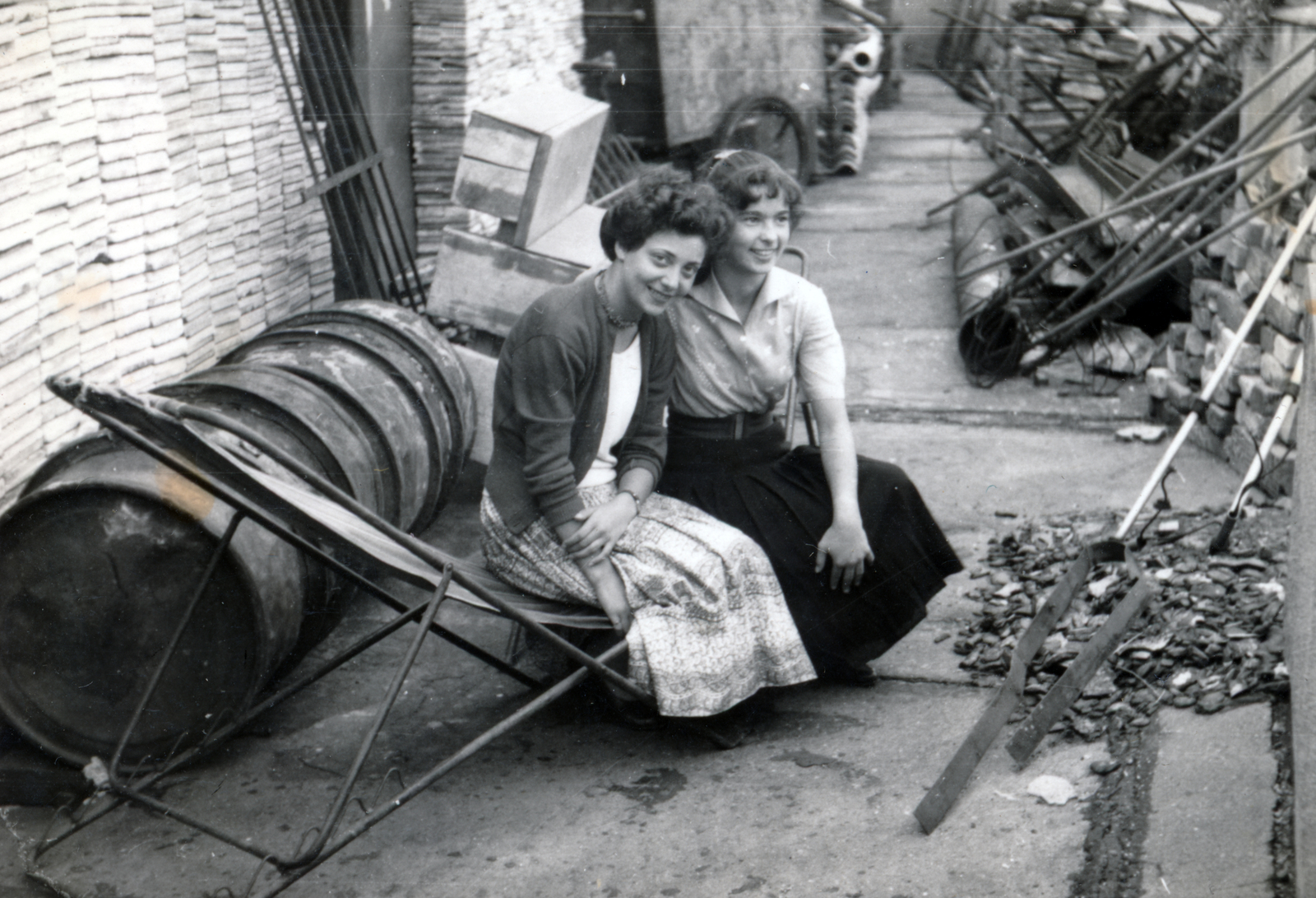 1958, Kőszegi Anna, barrel, deck chair, site, Fortepan #151202