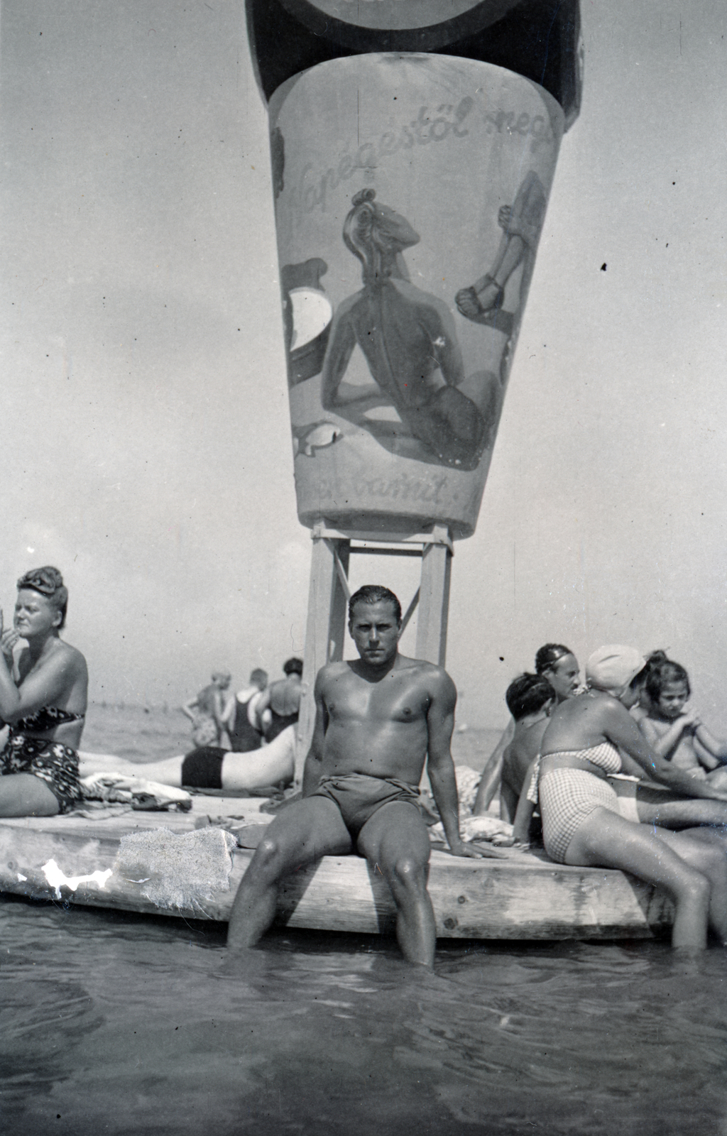 Magyarország,Balaton, Siófok, Strand., 1935, Halmosi Sándor, napozás, napbarnított, Fortepan #151325
