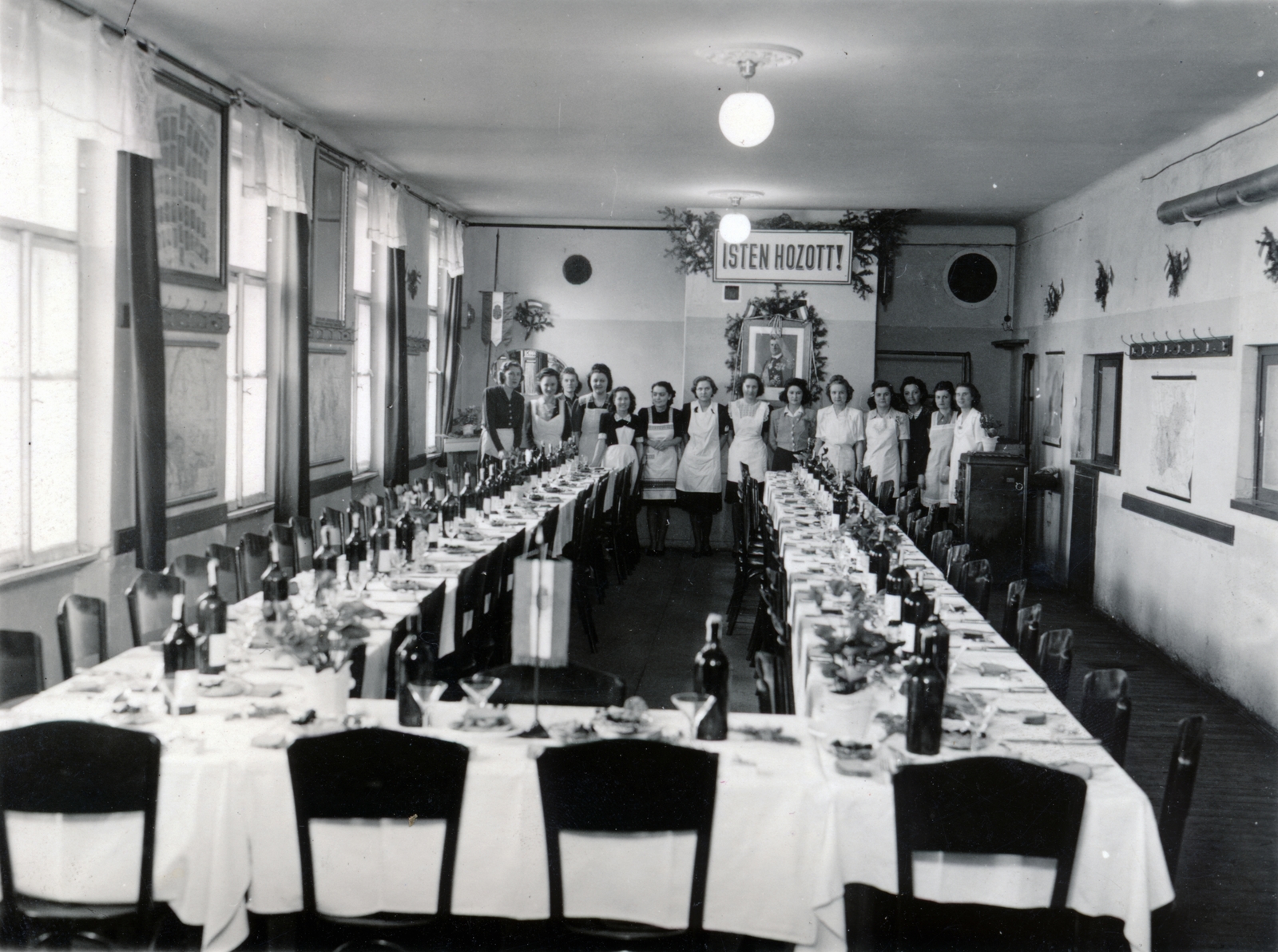 1943, Bujdosó Géza, reception, waiter, place, table, Fortepan #151363