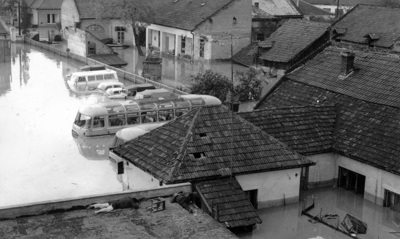 Románia,Erdély, Szatmárnémeti, a felvétel az 1970. május 14-én történt árvízi katasztrófa után készült., 1970, Zajh Ferenc, árvíz, Fortepan #151508