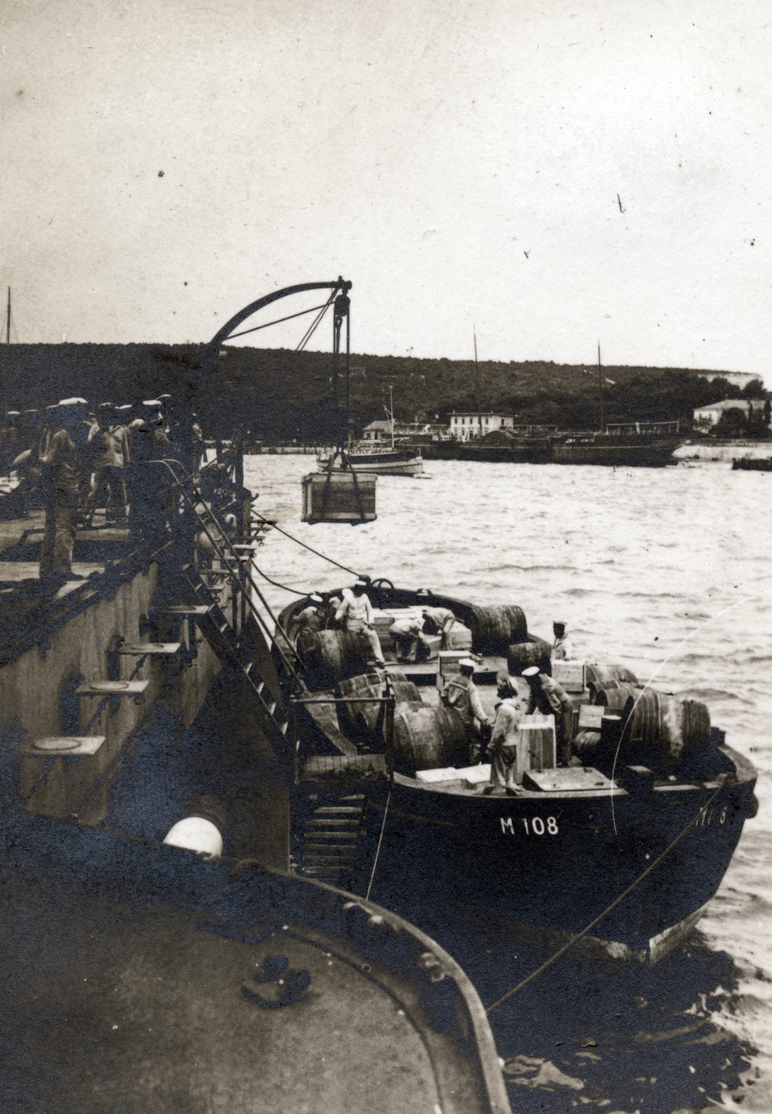 Croatia, Pula, Fisella öböl., 1914, Tarbay Júlia, First World War, sailor, warship, boat, Navy, Fortepan #151675