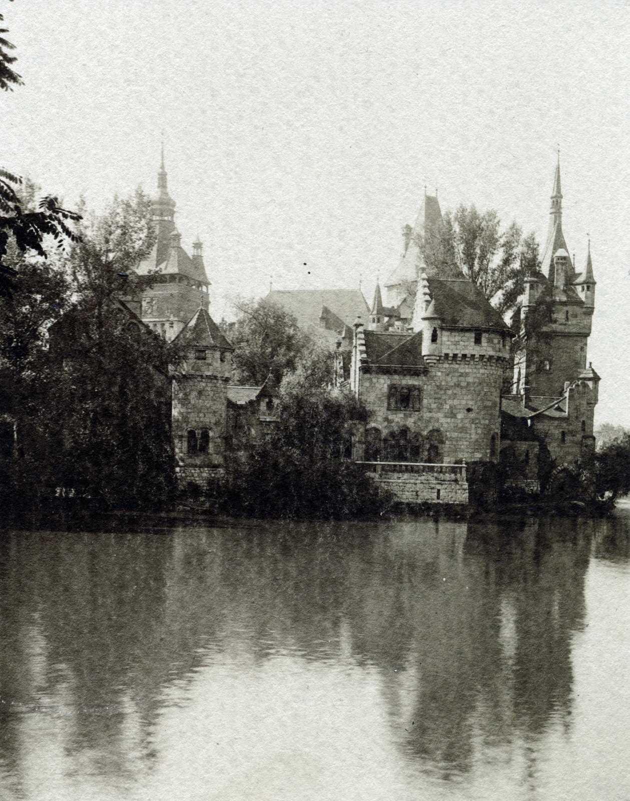 Hungary, Budapest XIV., Városligeti-tó, Vajdahunyad vára., 1912, Tarbay Júlia, architectural heritage, castle, lake, water surface, architecture, Ignác Alpár-design, reflection, eclectic architecture, Budapest, Fortepan #151699