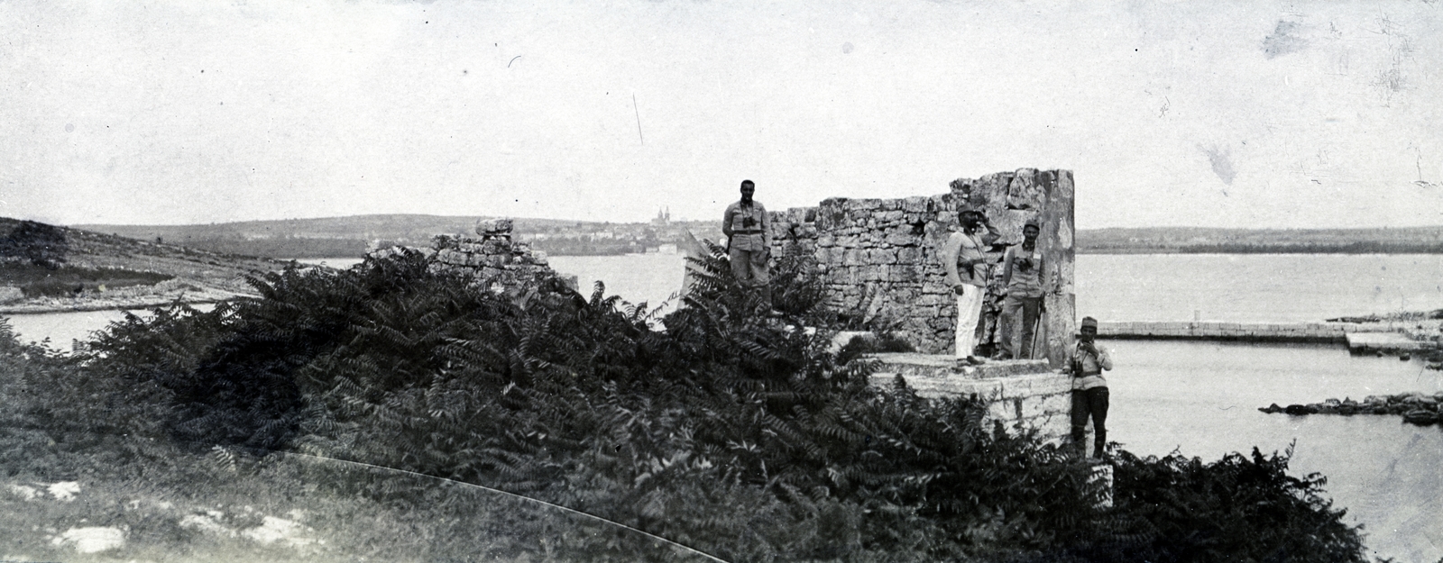 Croatia, Pomer, szemben az öböl túloldalán balra Medulin., 1915, Tarbay Júlia, Fortepan #151757
