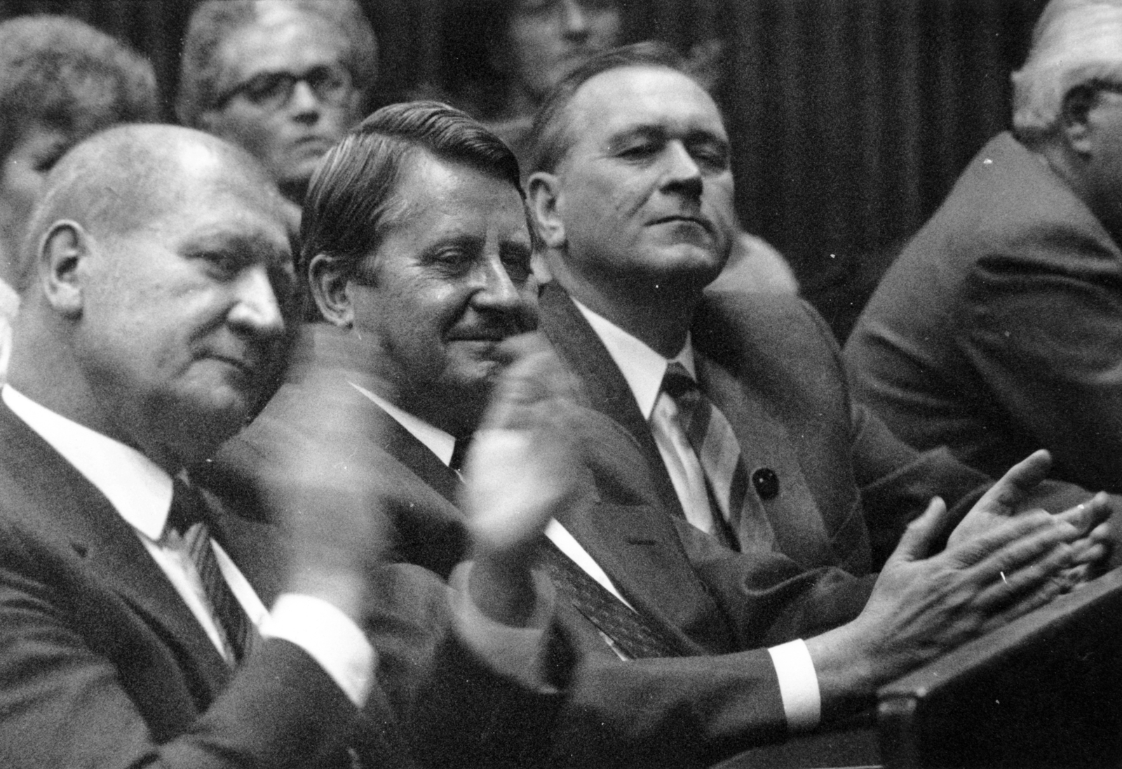 Hungary, Ribánszki Róbert pártfunkcionárius, diplomata, Berecz János és Grósz Károly politikusok., 1989, Szigetváry Zsolt, clapping, politician, Fortepan #151896