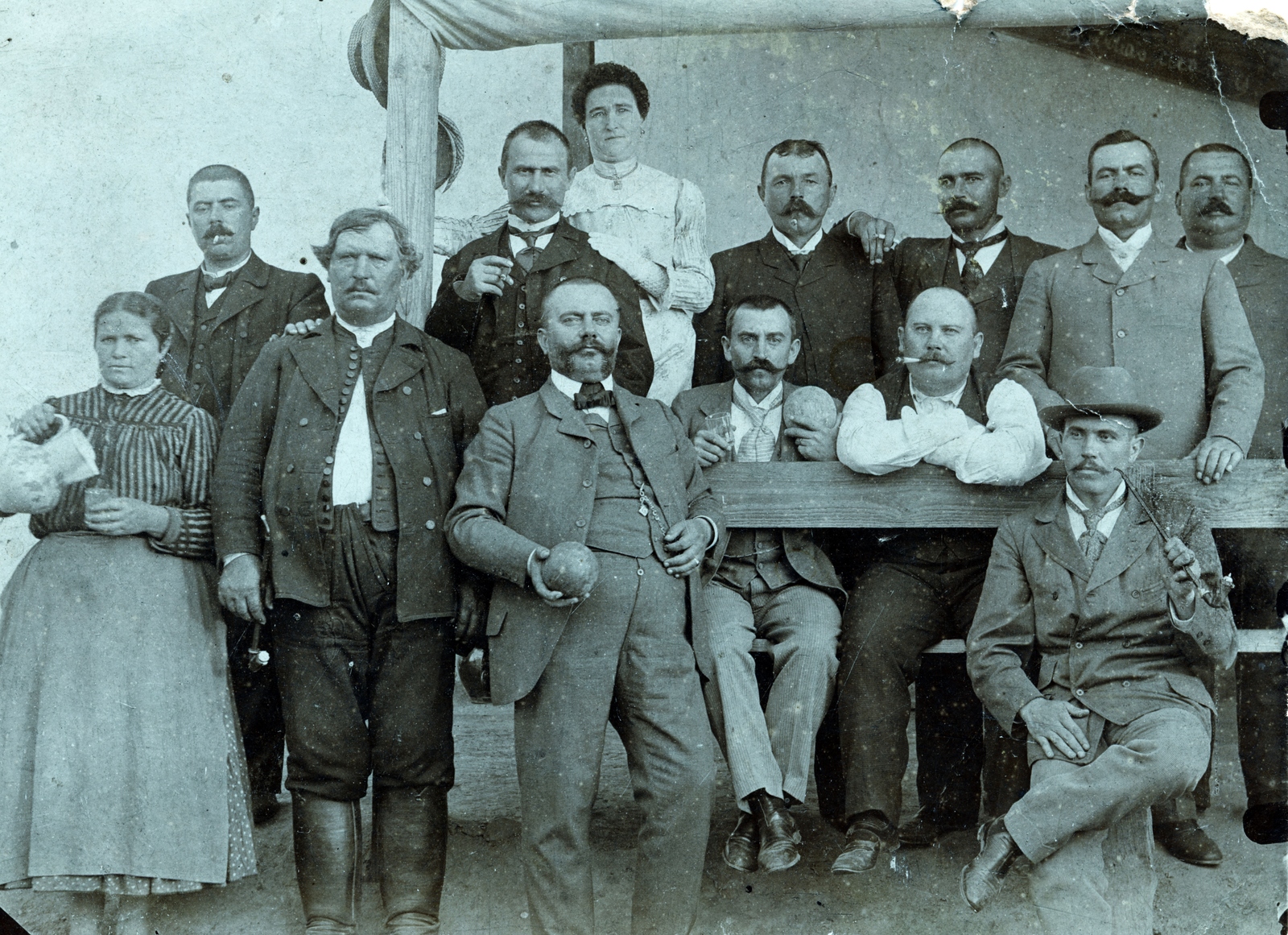 1916, Gyurász Mária, tableau, smoking, ball, jug, pipe, Fortepan #152009