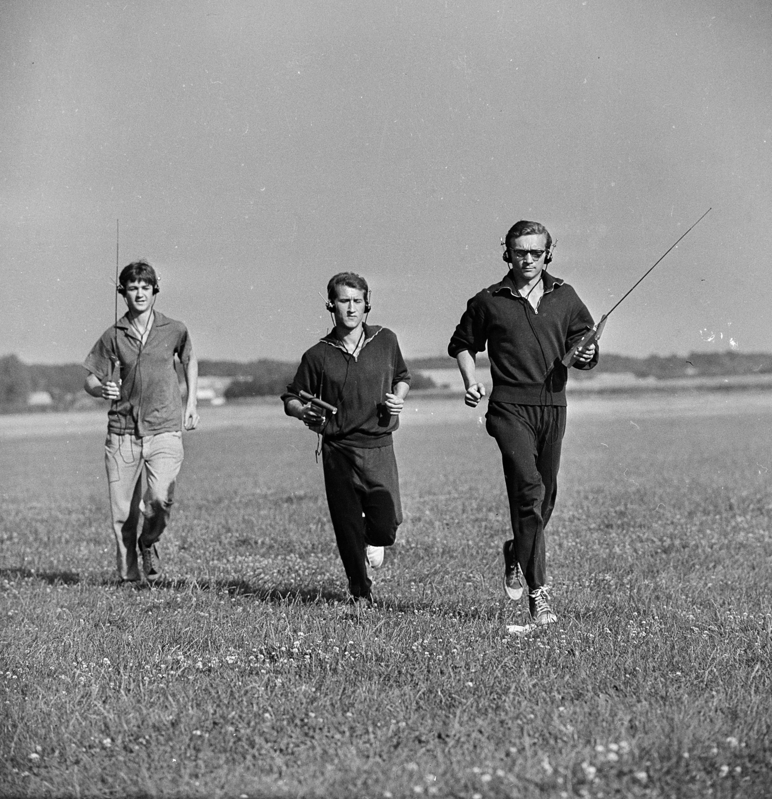 Hungary, Nyíregyháza, rádiós tájfutó (rókavadász) verseny., 1966, MHSZ, workout clothes, ham radio, Fortepan #15299
