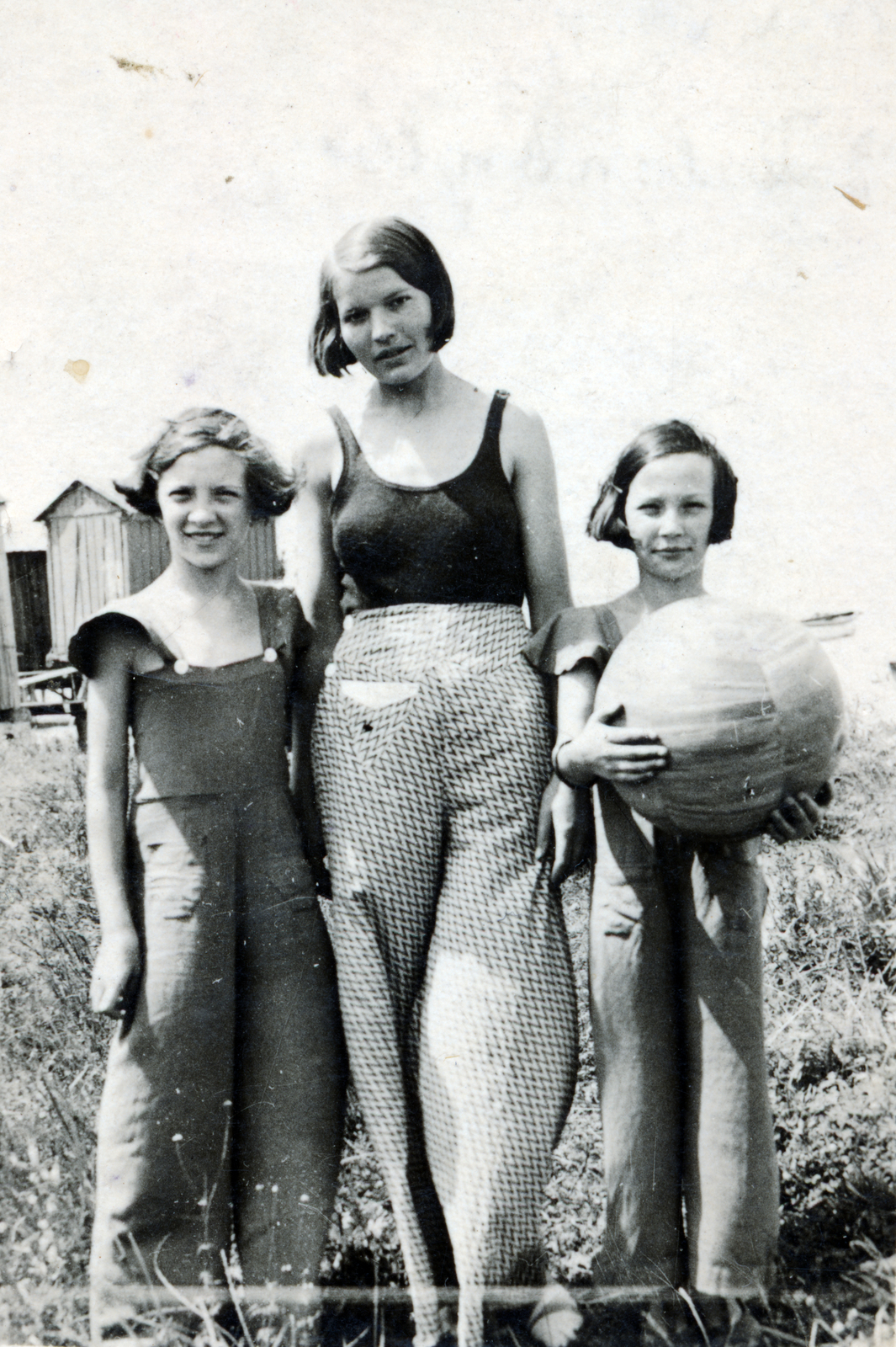 Hungary, Balatonboglár, 1934, Somló Cecília, girl, ball, Fortepan #153144