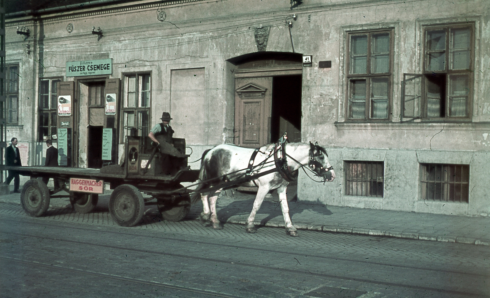 Hungary, Budapest X., Kőrösi Csoma Sándor (Belső Jászberényi) út 41., 1941, Miklós Lajos, colorful, grocery store, Horse-drawn carriage, beer, Budapest, Fortepan #153341