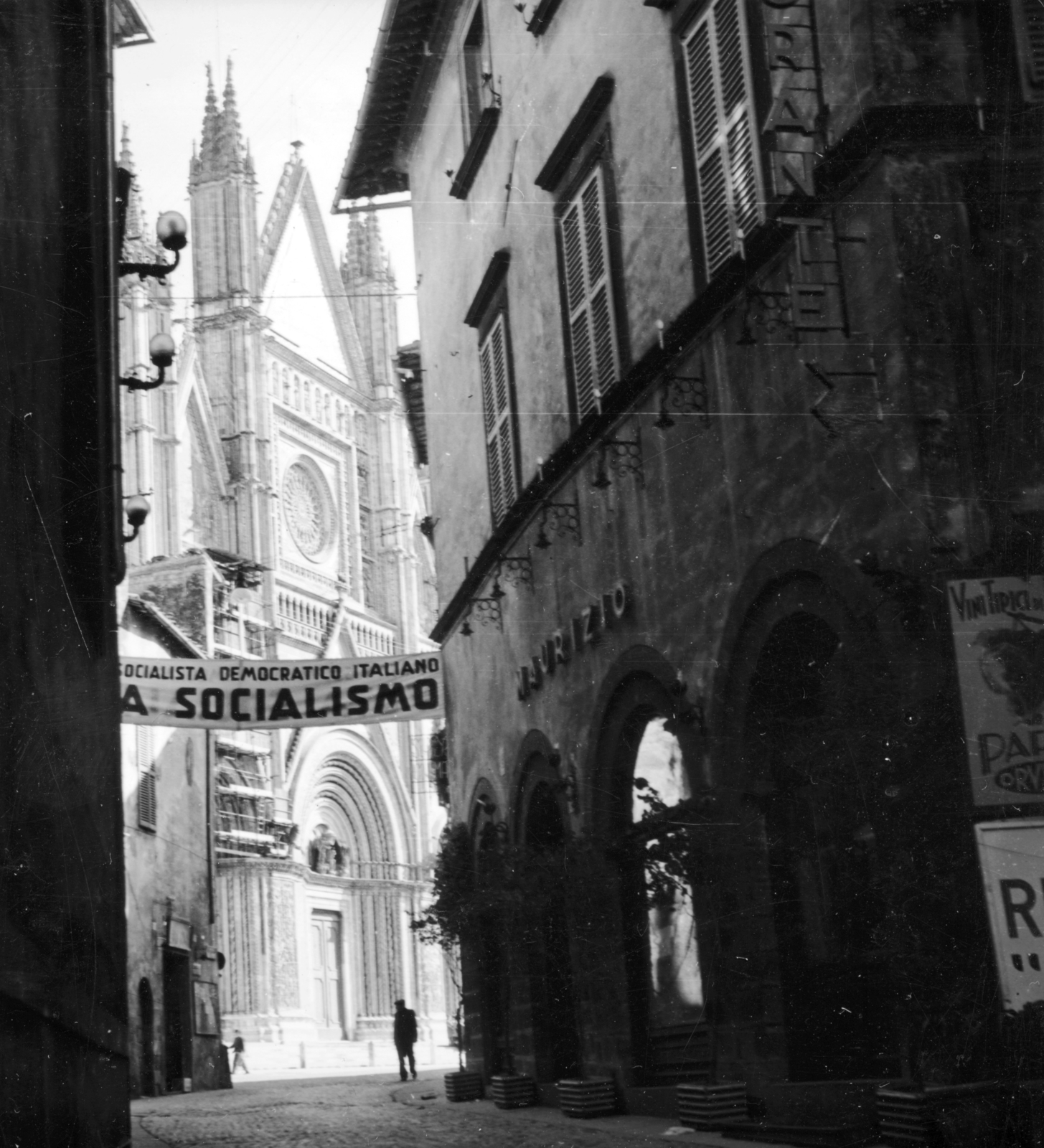 Italy, Orvieto, Via del Duomo a Dóm felé nézve., 1959, Koppány András, Fortepan #153877