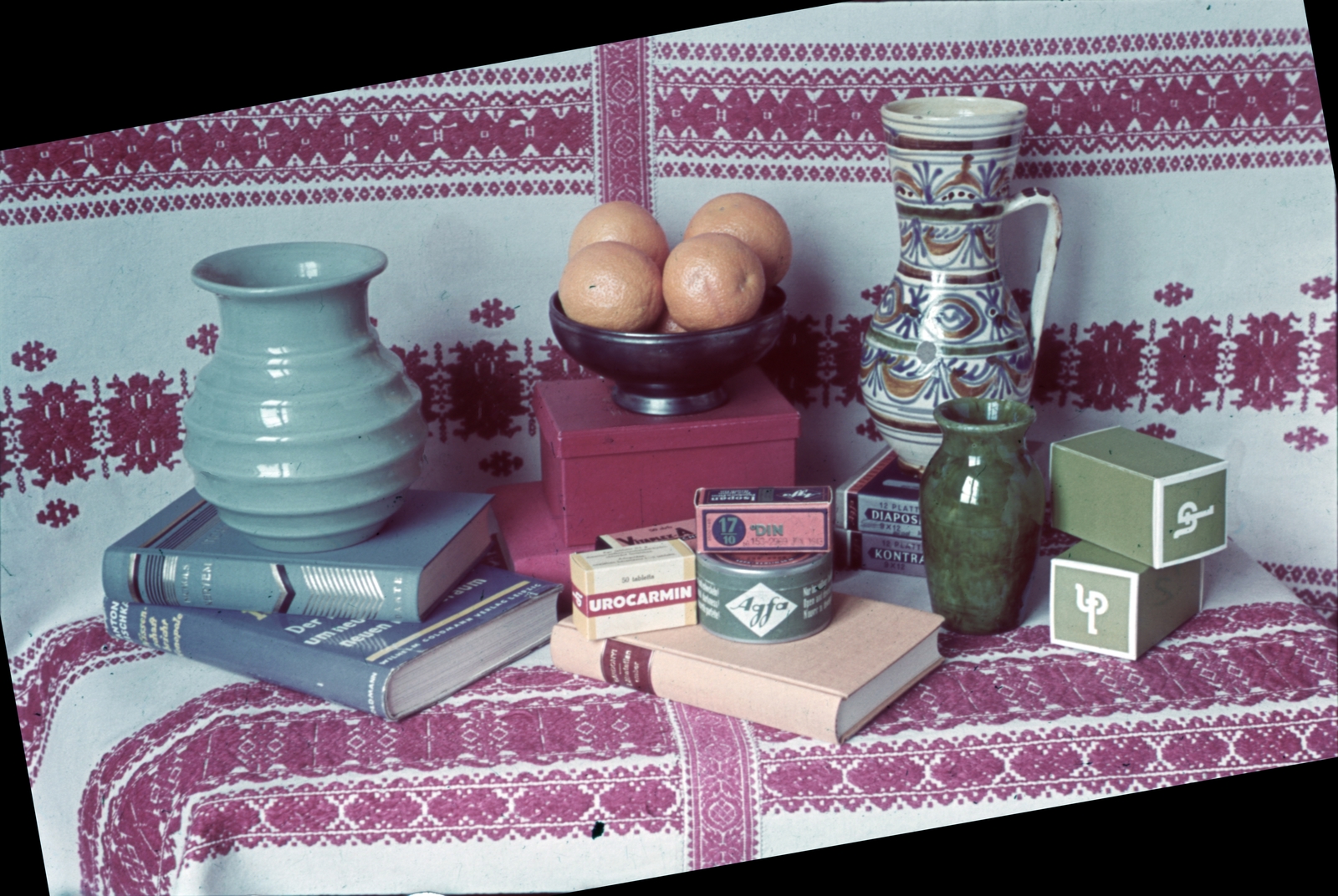 1942, Szekrényesy Réka, colorful, still life, Agfa-brand, Fortepan #153940