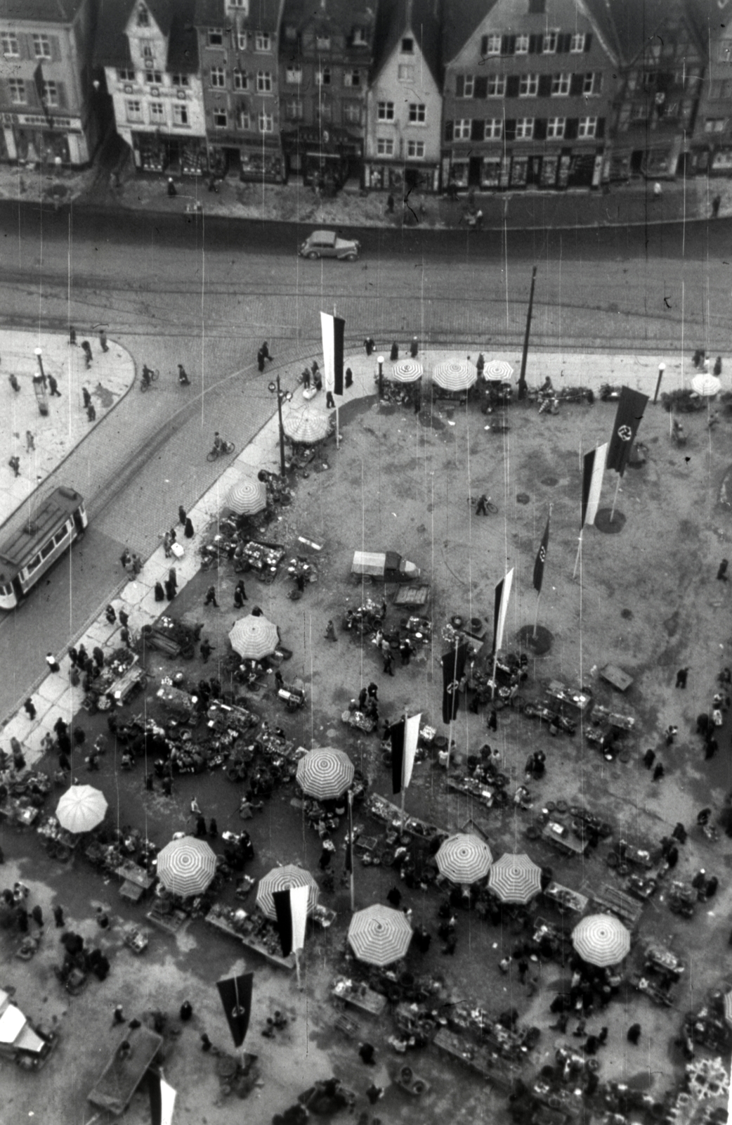 1933, Szekrényesy Réka, sunshades, market, tram, bird's eye view, plan view, Fortepan #153975