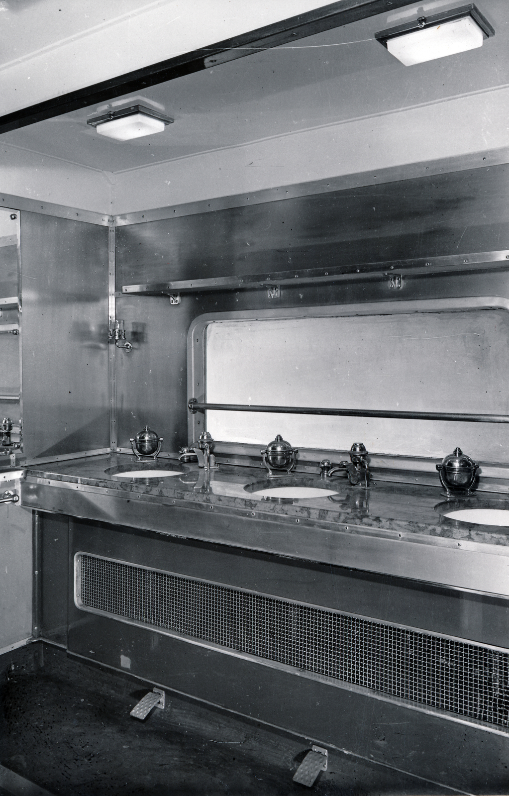 1946, Surányi Sándor - György József, coach, Fortepan #154652