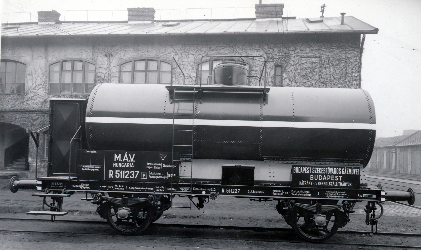 1939, Surányi Sándor - György József, tanker, Hungarian Railways, Fortepan #154872