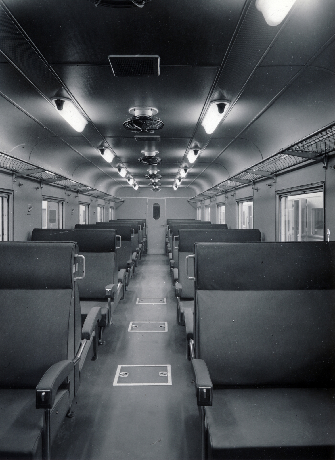 1957, Surányi Sándor - György József, cabin, coach, Fortepan #154931