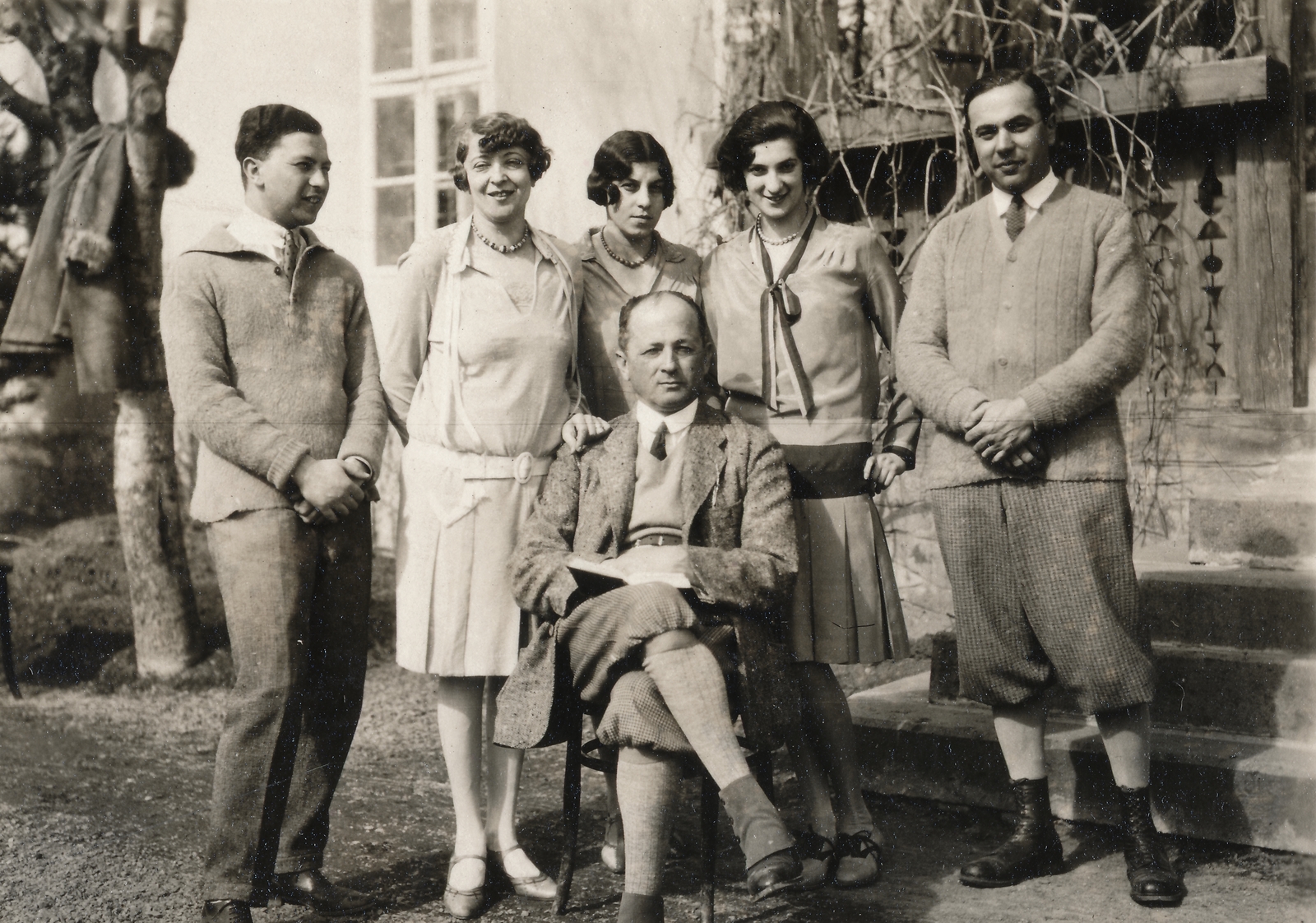 1932, Lábatlan Polgármesteri Hivatal, leg over leg, breech, tableau, Fortepan #154982