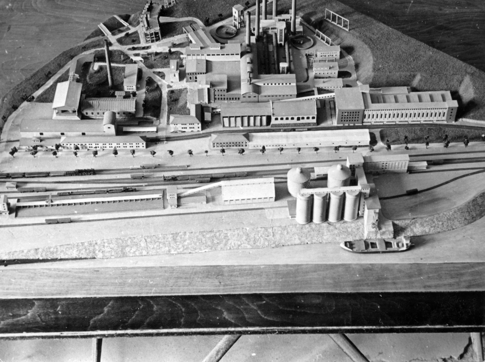 Hungary, a lábatlani cementgyár makettje, 1978, Lábatlan Polgármesteri Hivatal, Fortepan #155054