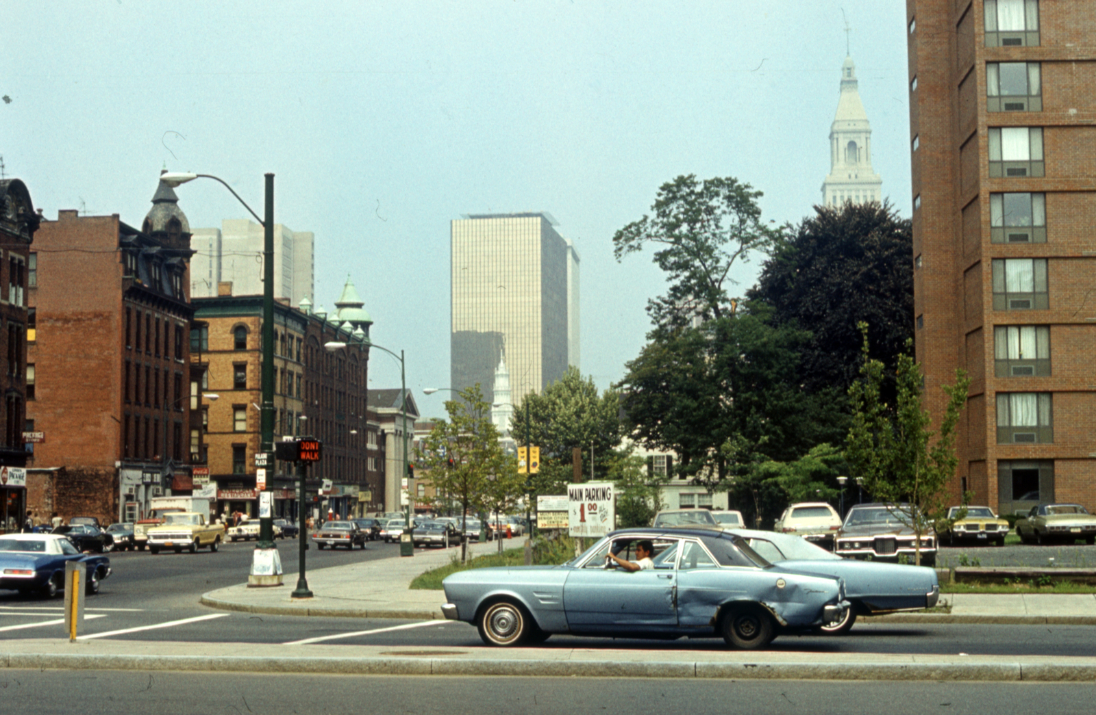USA, Charter Oak Avenue, balra a Main Street., 1976, Bogdan Celichowski, Fortepan #155182