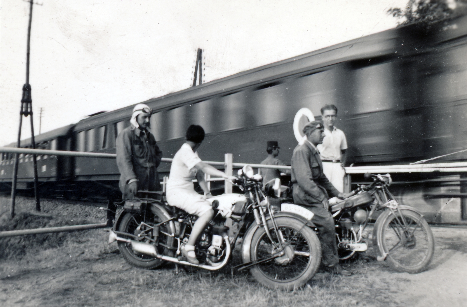1934, Kiss Zsuzsi, motorcycle, barrier, Fortepan #155398