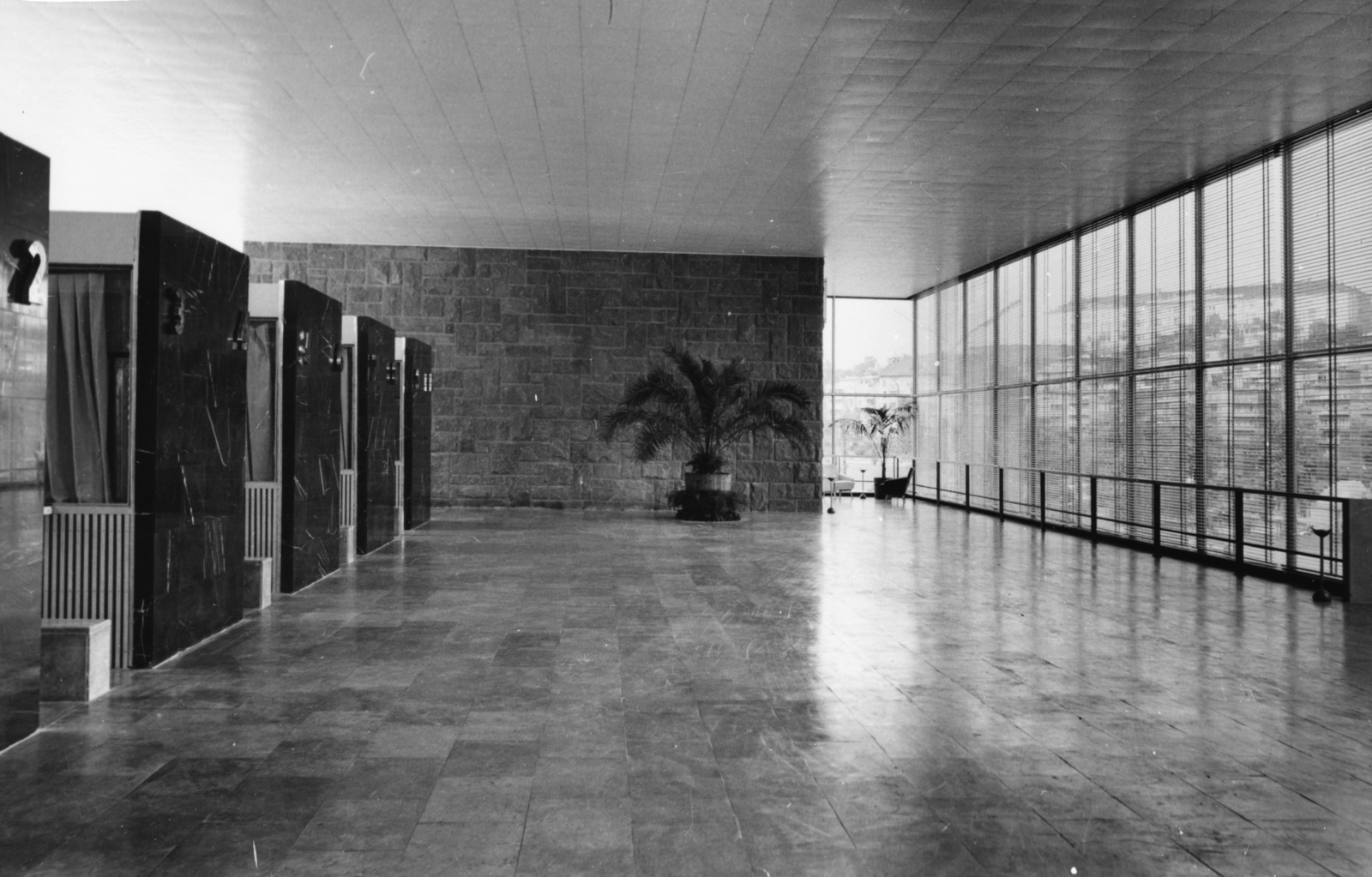 Magyarország, Budapest I., a Déli pályaudvar új pénztárcsarnoka., 1962, Racsmány Dömötör, Budapest, Fortepan #156000