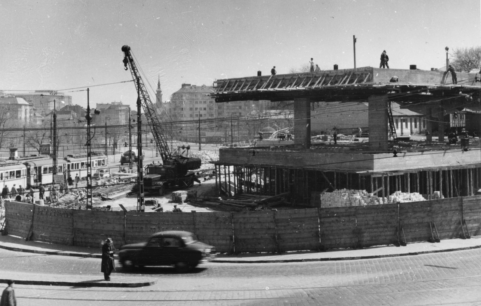Magyarország, Budapest I., Alkotás utca - Krisztina körút sarok, az utascsarnok vasbetonszerkezete a Déli pályaudvar átépítése idején., 1962, Racsmány Dömötör, Budapest, Fortepan #156016