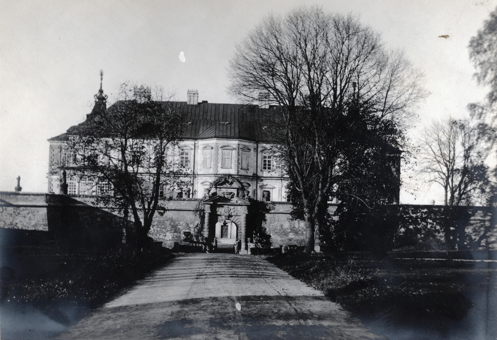 Ukraine, Pidhirtsi, (ekkor Podhorce), kastély., 1915, Glatz Ödön, gate, Fortepan #156477