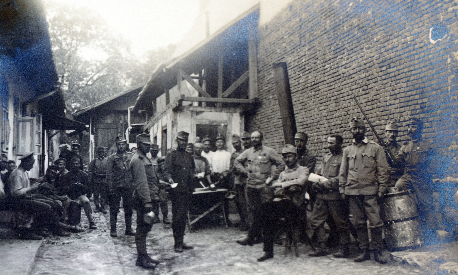 1916, Glatz Ödön, First World War, military, inner courtyard, Fortepan #156610