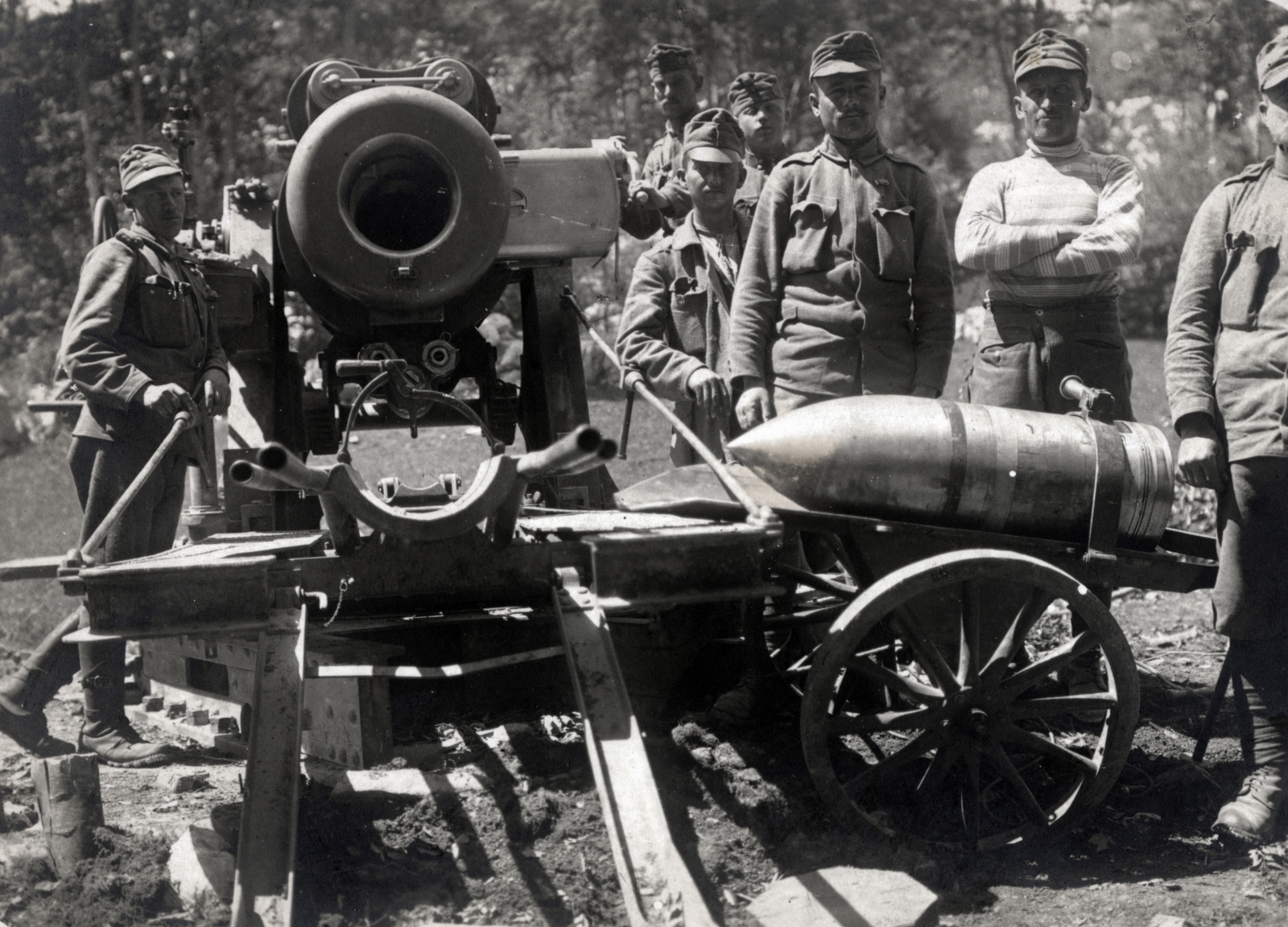 1917, Szakál Ferenc, First World War, cannon, ammunition, artillery, Skoda 30.5, Fortepan #156645