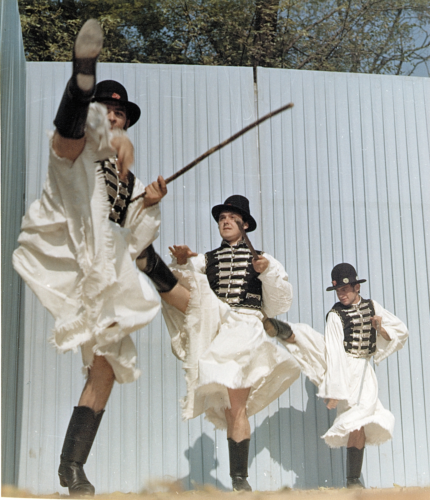 Hungary, Dombóvár, Kapos táncegyüttes., 1975, Erky-Nagy Tibor, colorful, dance, folk costume, boots, Fortepan #15705