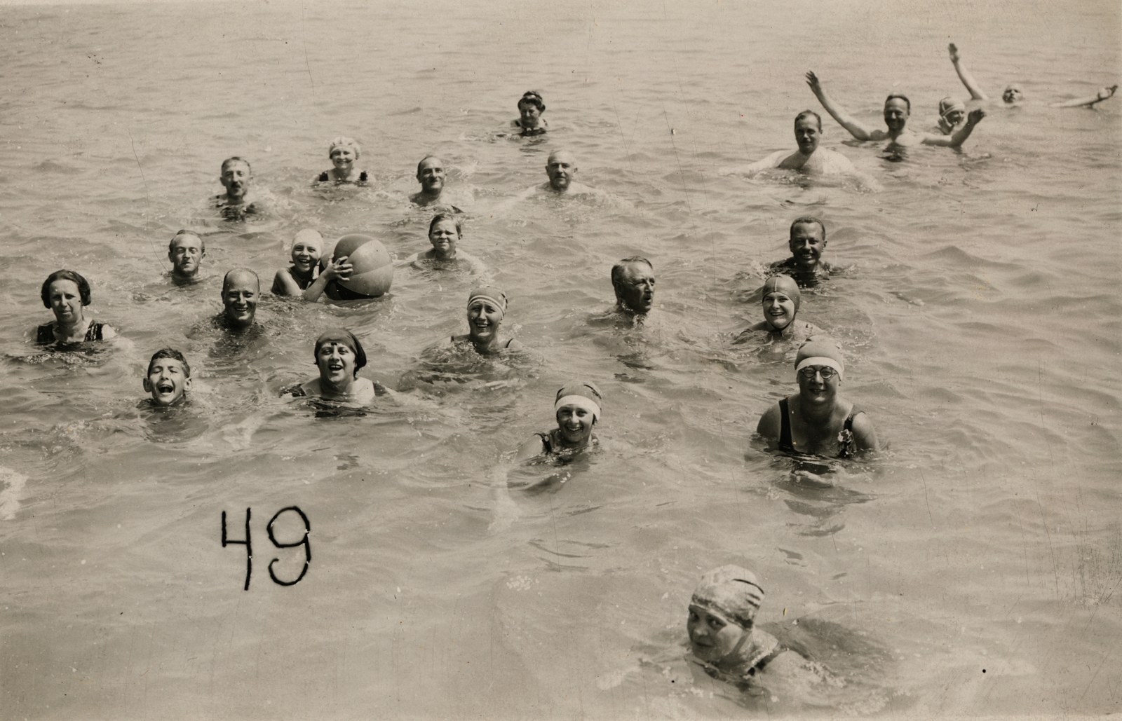 Austria, Wörthi-tó, strand., 1928, Latin, bathing caps, bathing, fun, Fortepan #158234